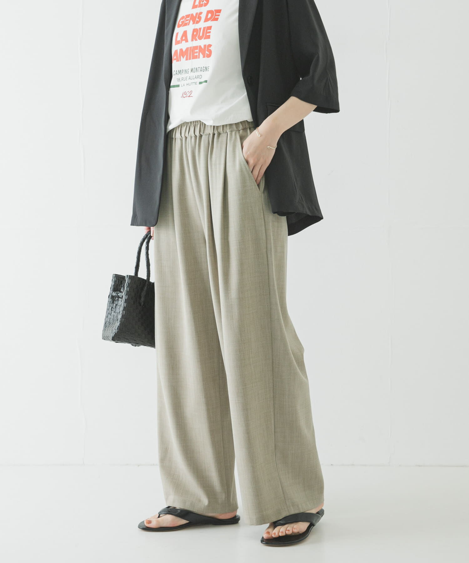 URBAN RESEARCH「『3サイズ展開』『イージーケア』タックギャザーストレートパンツ」|その他|