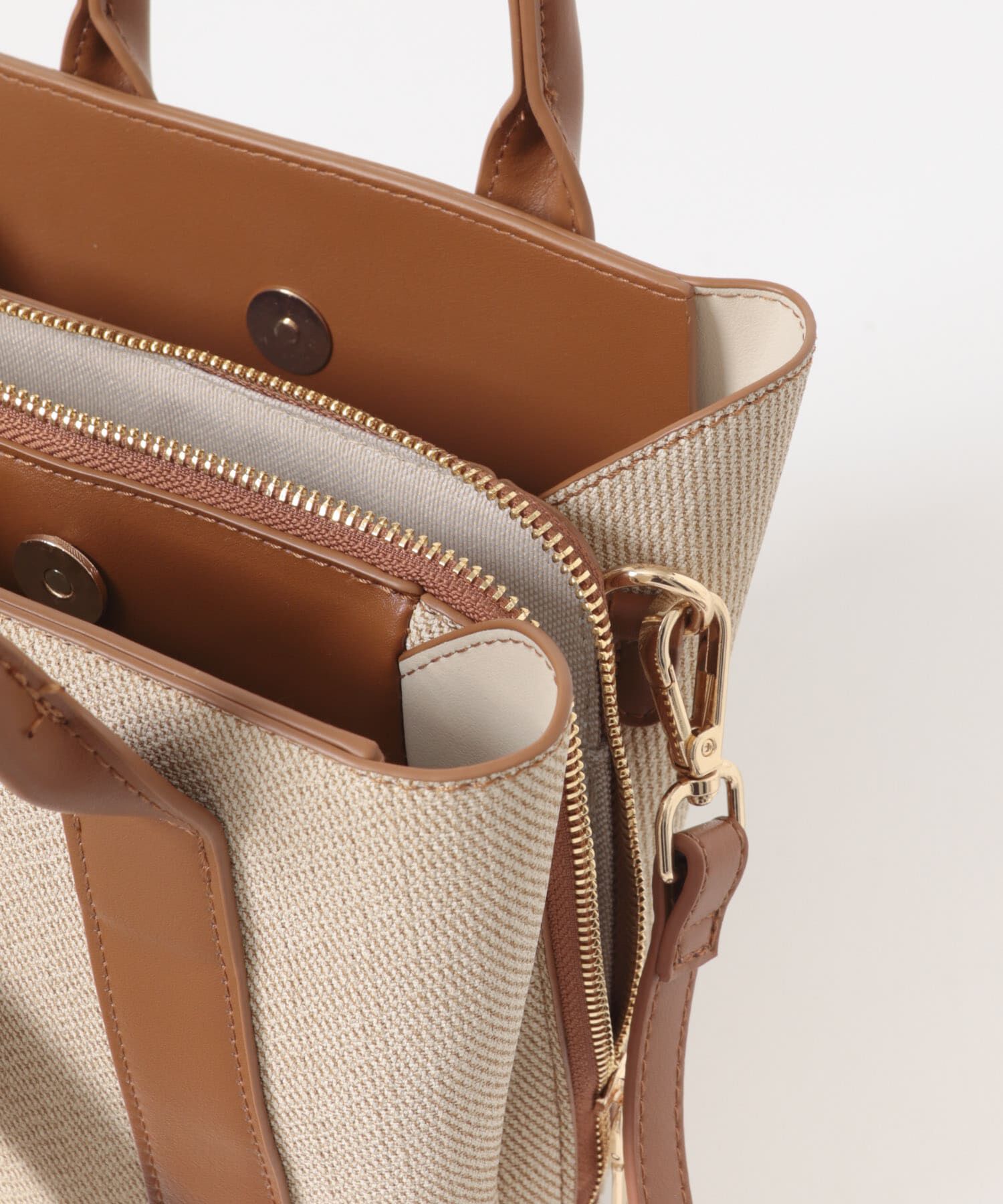 RODE SKO「『別注』AJUGA.&times;RODE SKO　ロゴリボン付ショルダーバッグ」|ショルダー・メッセンジャー|