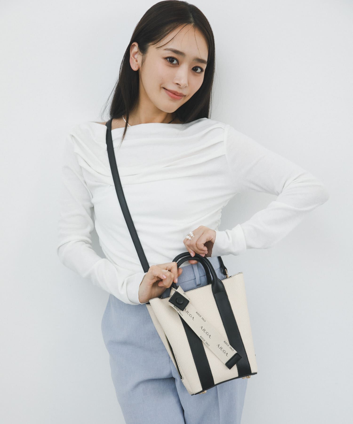 RODE SKO「『別注』AJUGA.&times;RODE SKO　ロゴリボン付ショルダーバッグ」|ショルダー・メッセンジャー|