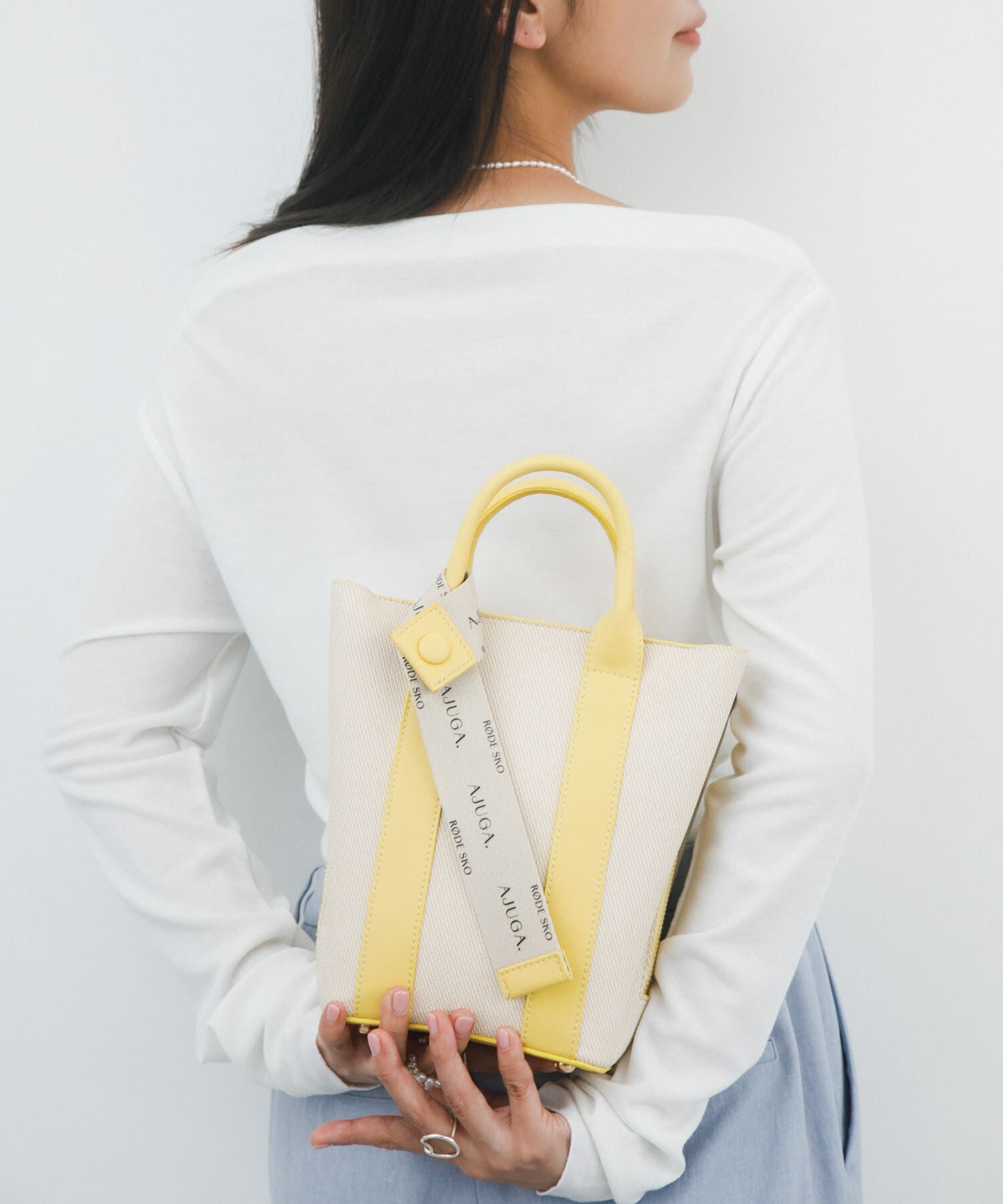 RODE SKO「『別注』AJUGA.&times;RODE SKO　ロゴリボン付ショルダーバッグ」|ショルダー・メッセンジャー|