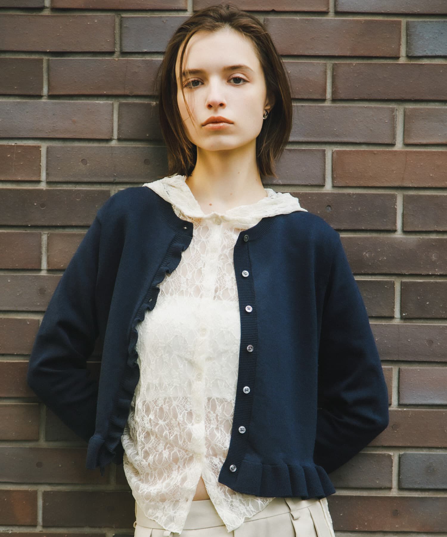 SENSE OF PLACE by URBAN RESEARCH「『洗濯可』フリルトリムニットカーディガン」|ニット・セーター|ネイビー