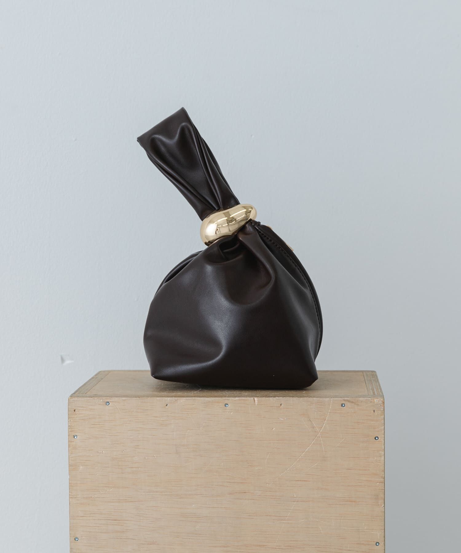 SENSE OF PLACE by URBAN RESEARCH「メタルツキキンチャクバッグ」|ハンドバッグ|ブラウン