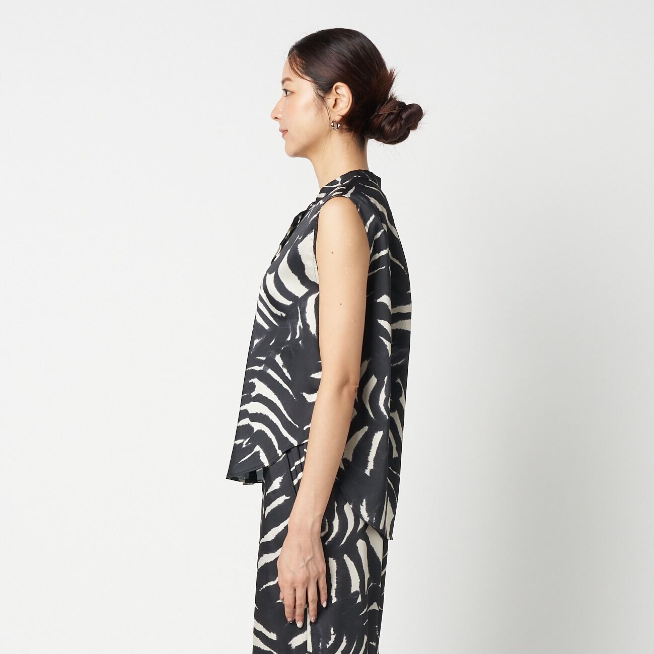 HELIOPOLE「HELIOPOLE ARGENTI PRINT SLEEVELESS BLOUSE」|シャツ・ブラウス|