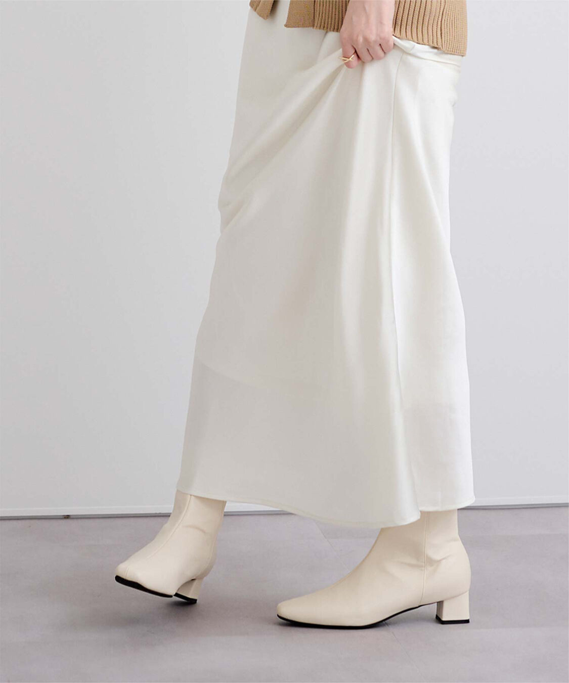 ur's「4.5cmスクエアトゥブーツ」|ショートブーツ|