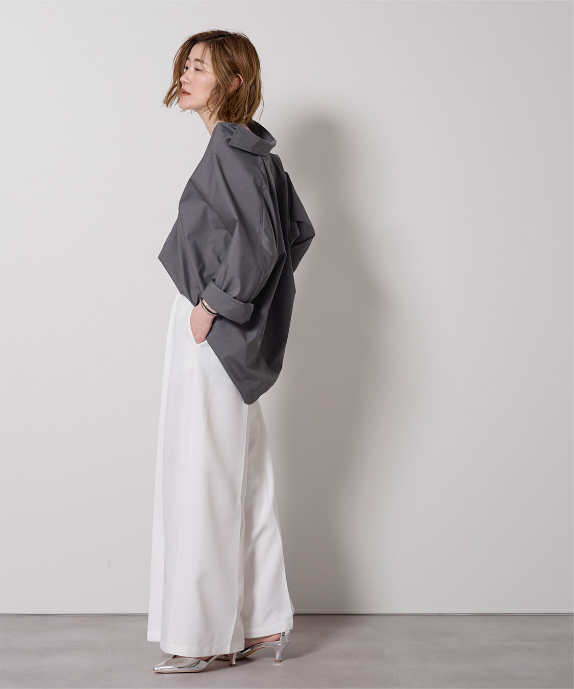 ur's「スキッパーネックドルマンスリーブオーバーサイズシャツ」|シャツ・ブラウス|