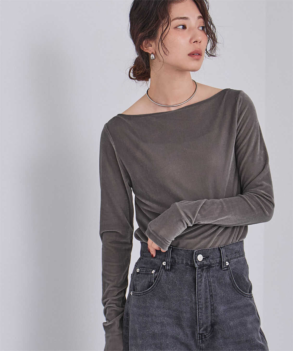 ur's「【黒川翼さんコラボアイテム】2wayボートネックベロアトップス」|Tシャツ・カットソー|