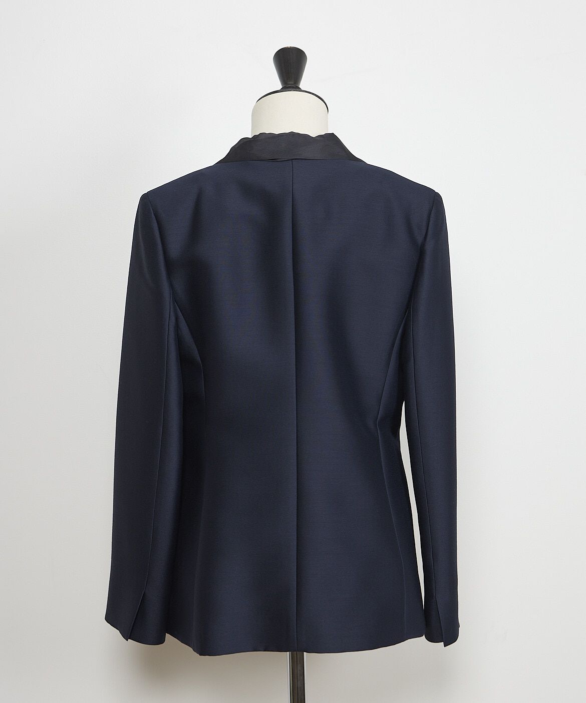 INED「シルクウール替衿タキシードジャケット《la veille by SUPERIOR CLOSET》」|テーラードジャケット|