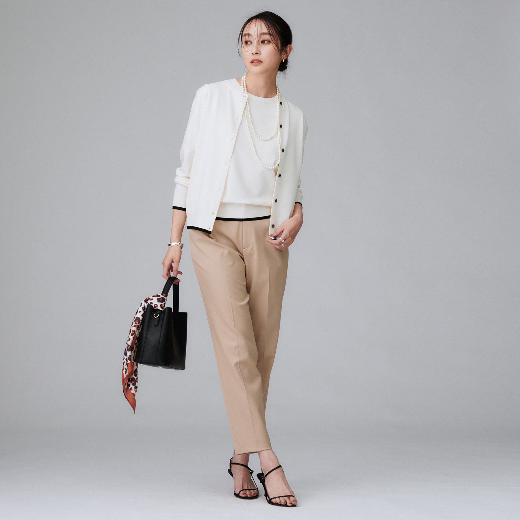 UNTITLED「【アンサンブル可/薄手/洗える】5分袖クルーニット」|ニット・セーター|