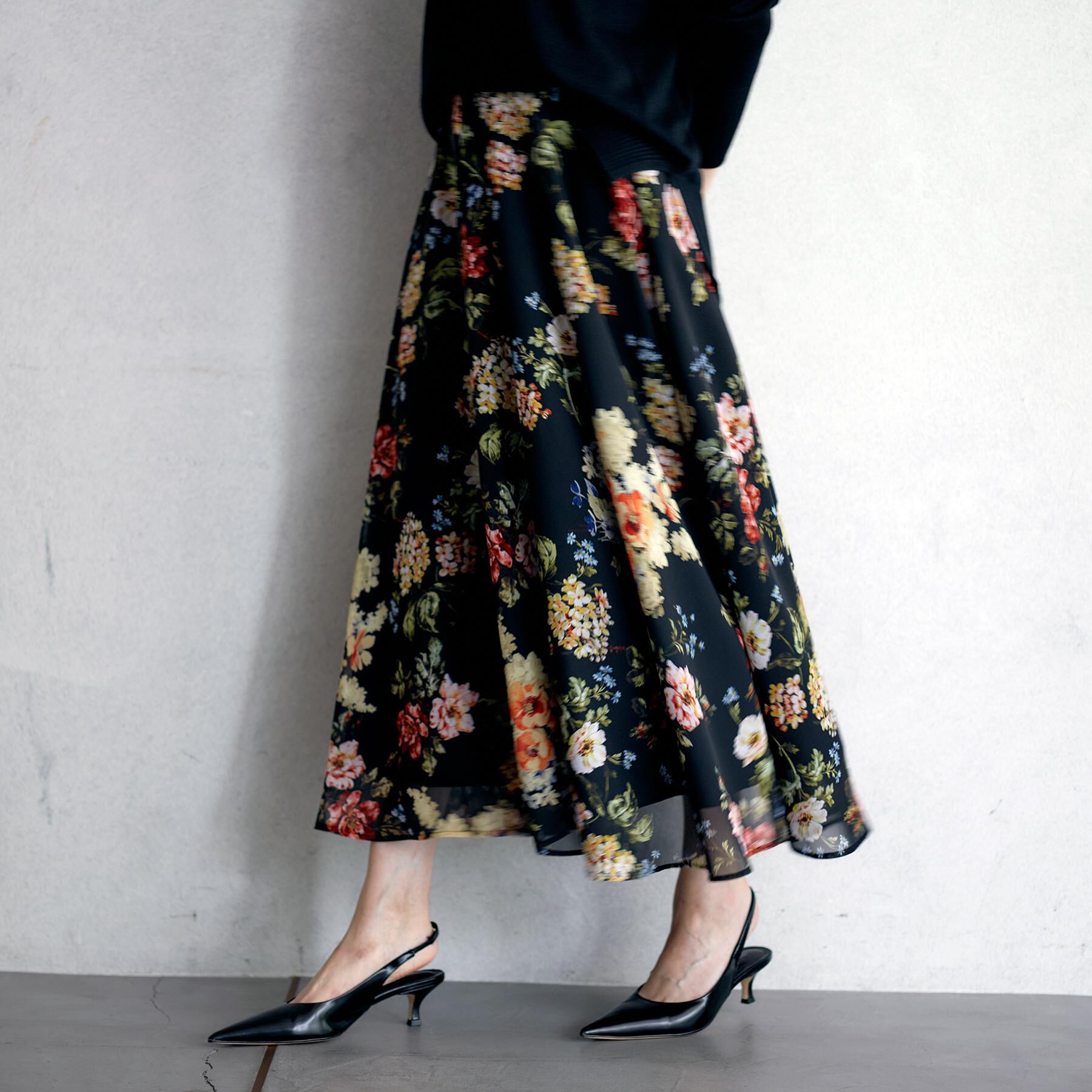 UNTITLED「【セットアップ可/シアー/洗える】アンティークフラワー柄スカート」|スカート|