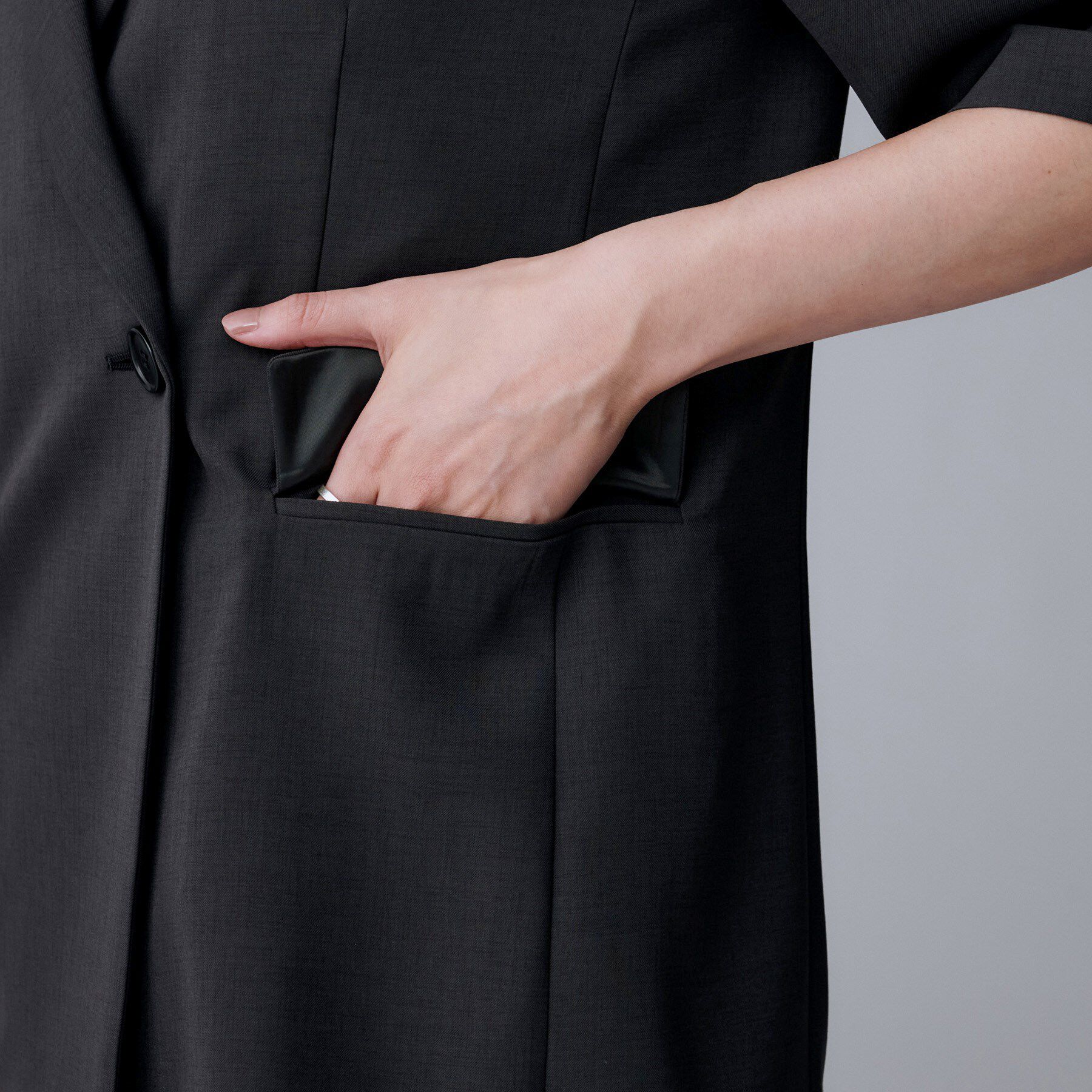 UNTITLED「【UVカット/接触冷感/洗える/テーラード】ライトウェイト ハーフスリーブジャケット」|テーラードジャケット|