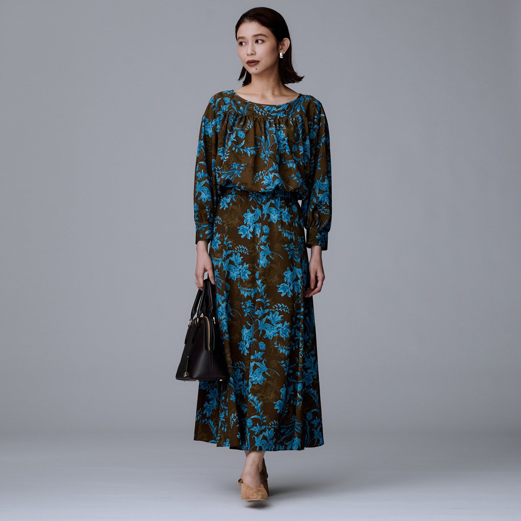 UNTITLED「【洗える/セットアップ可能】オーナメントフラワー ブラウス」|シャツ・ブラウス|