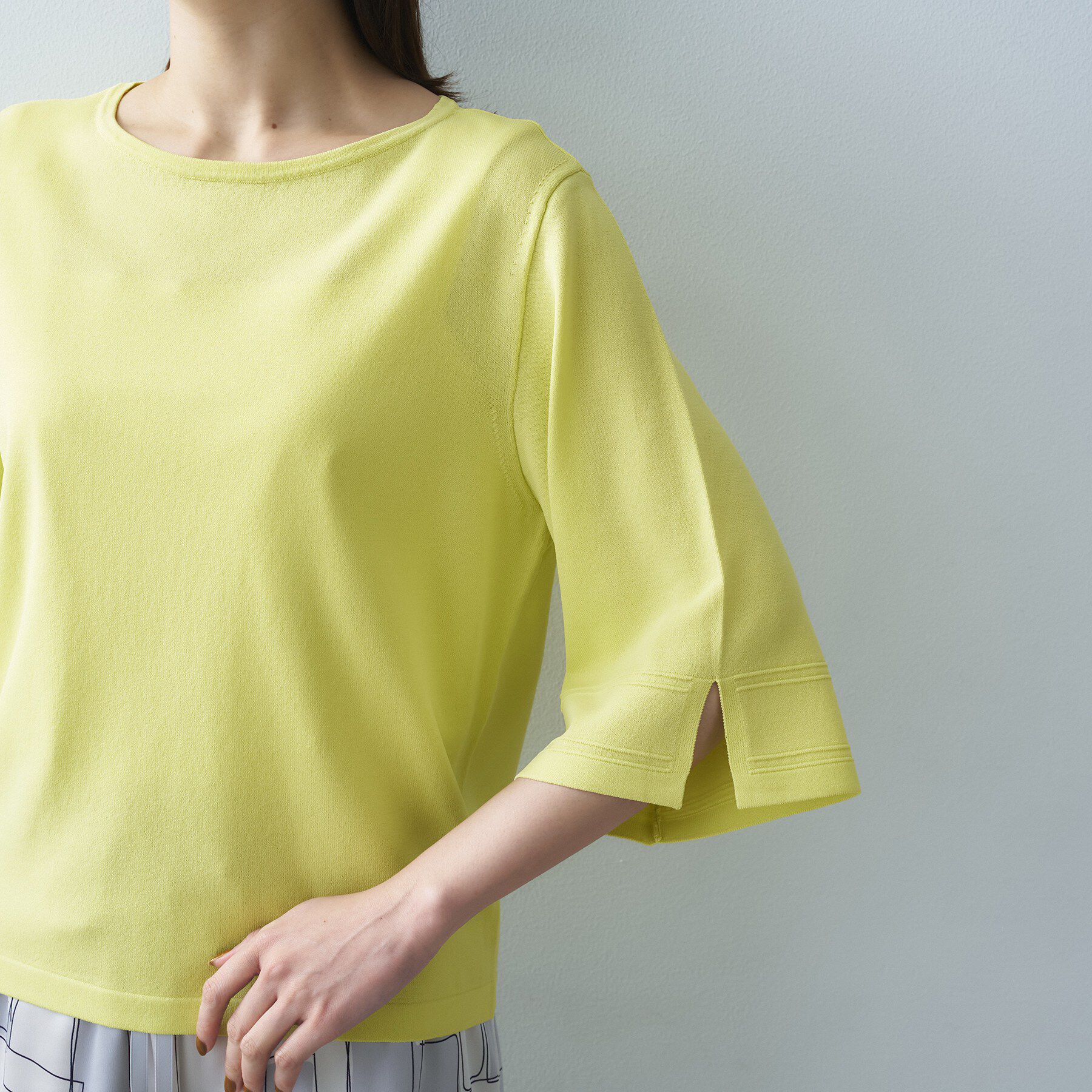 UNTITLED「【洗える/清涼感】袖スリットニットプルオーバー」|ニット・セーター|