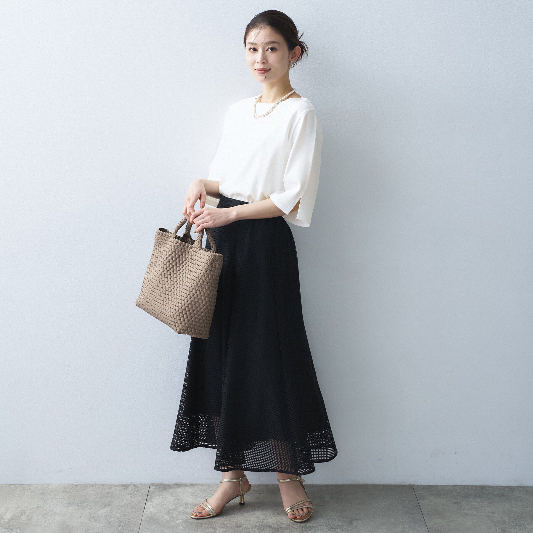 UNTITLED「【洗える/清涼感】袖スリットニットプルオーバー」|ニット・セーター|