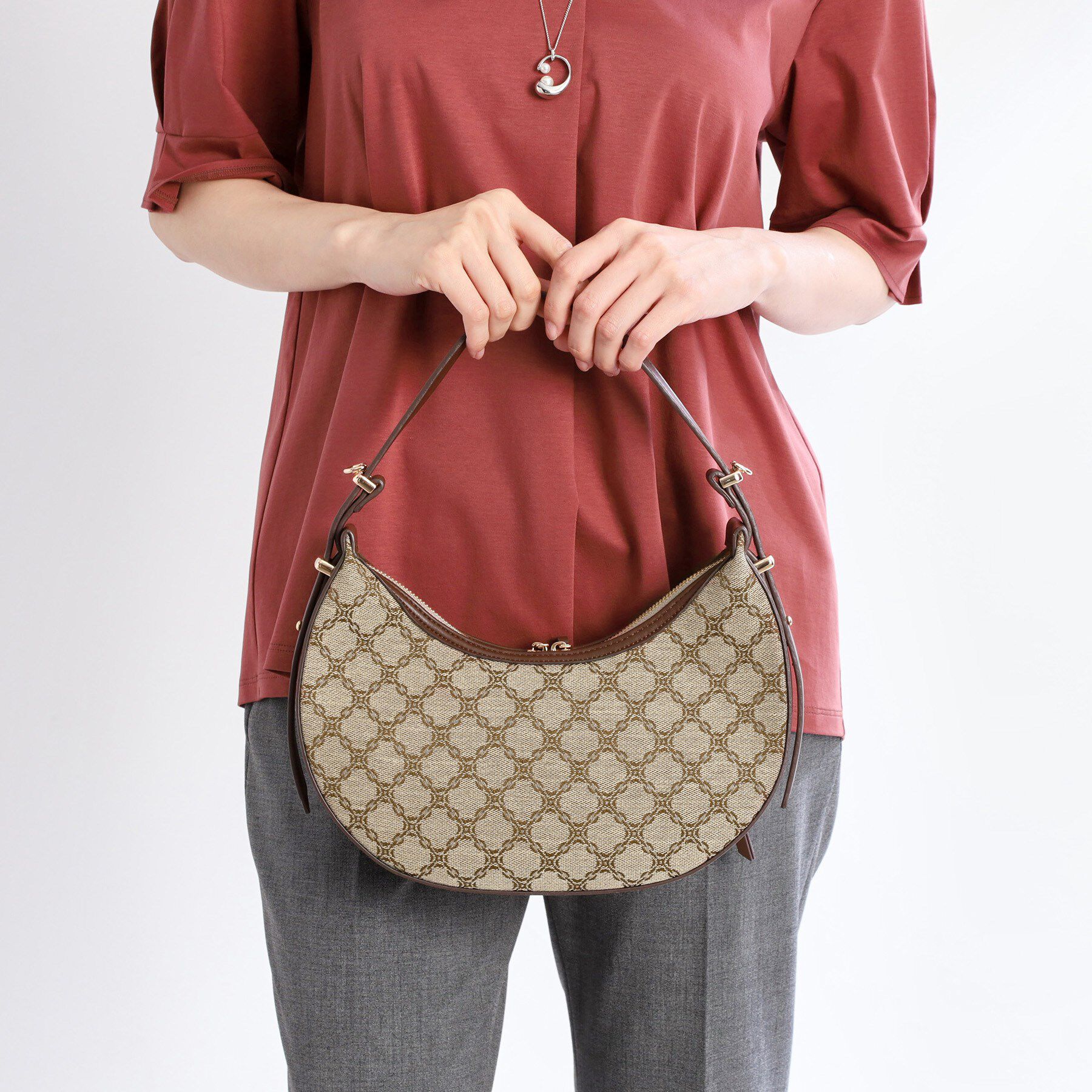 Reflect「【収納力◎／ショルダー付き】ジャカードワンショルダーバッグ」|ショルダー・メッセンジャー|