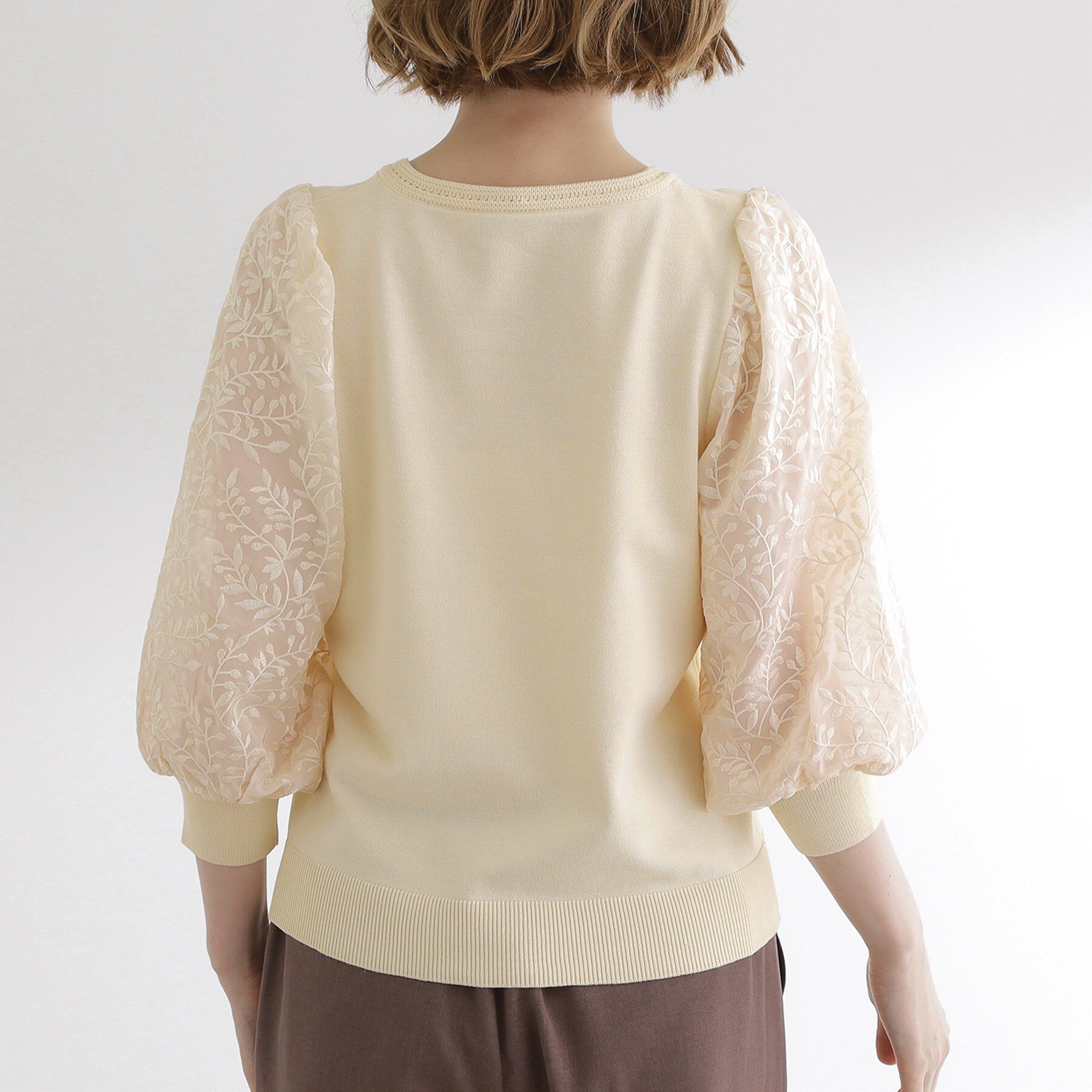 grove「【二の腕カバー】繊細さと上品さをまとう袖刺繍プルオーバーニット」|ニット・セーター|