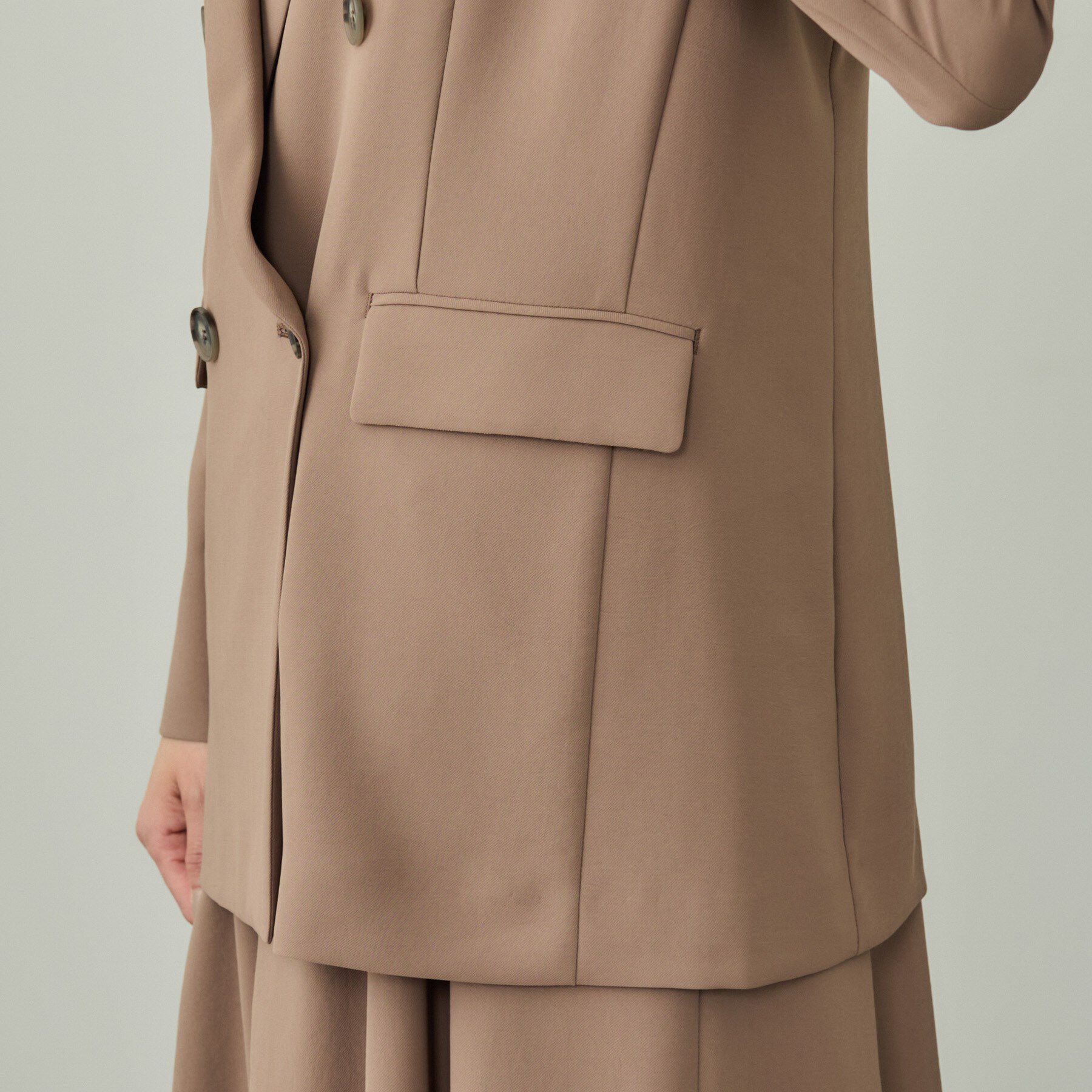 INDIVI「【軽く羽織れる！】ダブルジャケット」|テーラードジャケット|