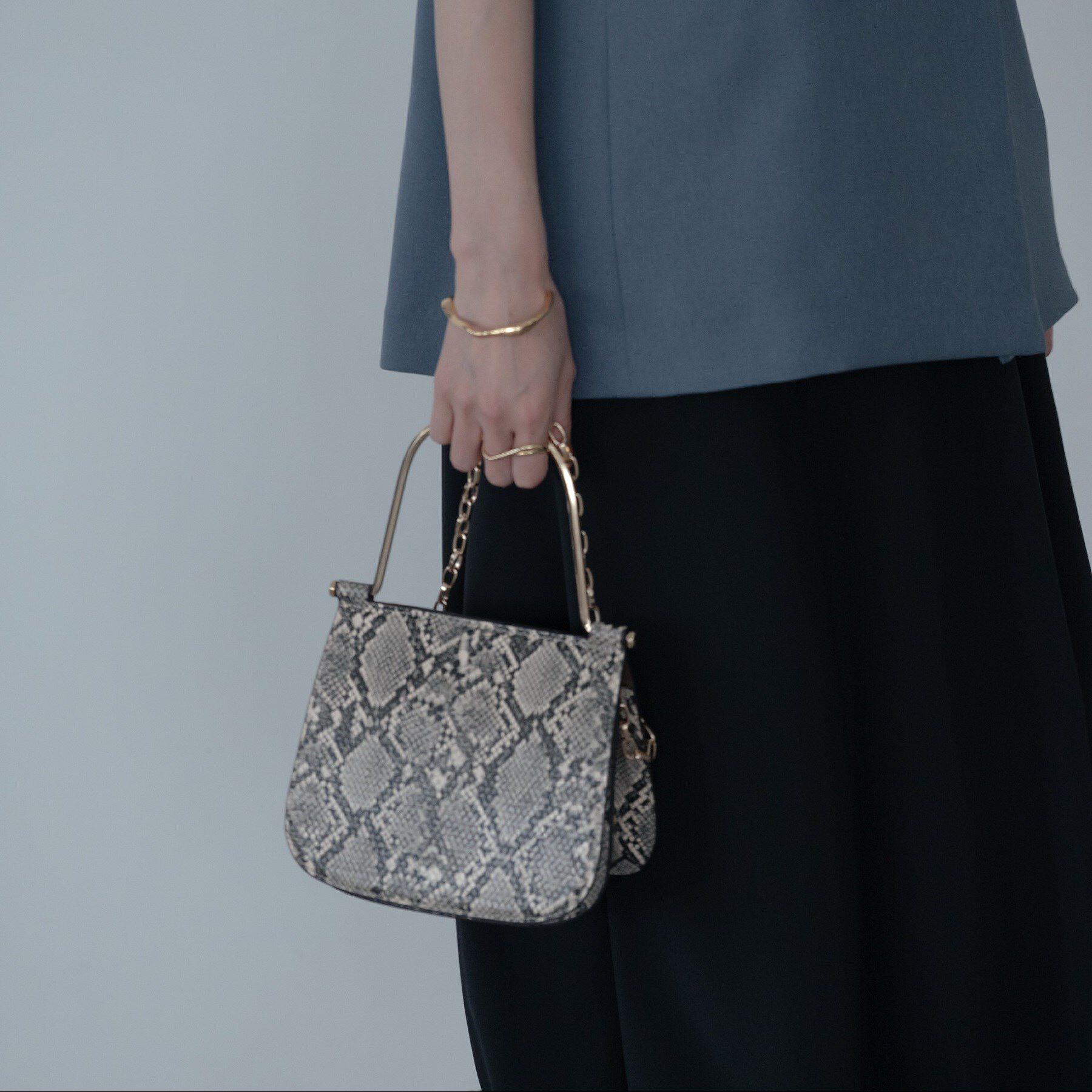 GALLEST「【LE VERNIS】Metal handle minibag」|ショルダー・メッセンジャー|