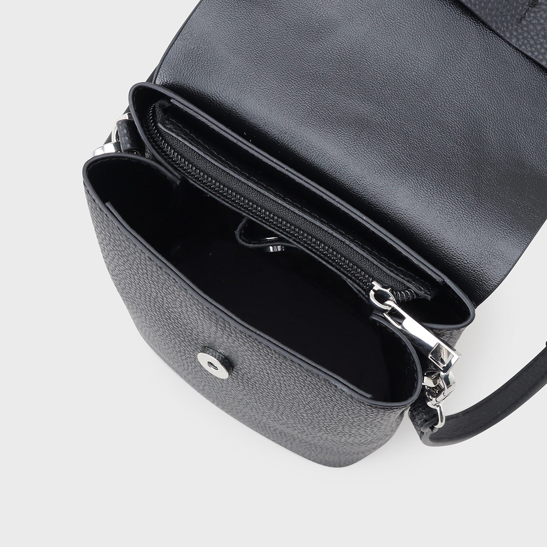 tk.TAKEO KIKUCHI「コンパクトミニショルダー」|ショルダー・メッセンジャー|