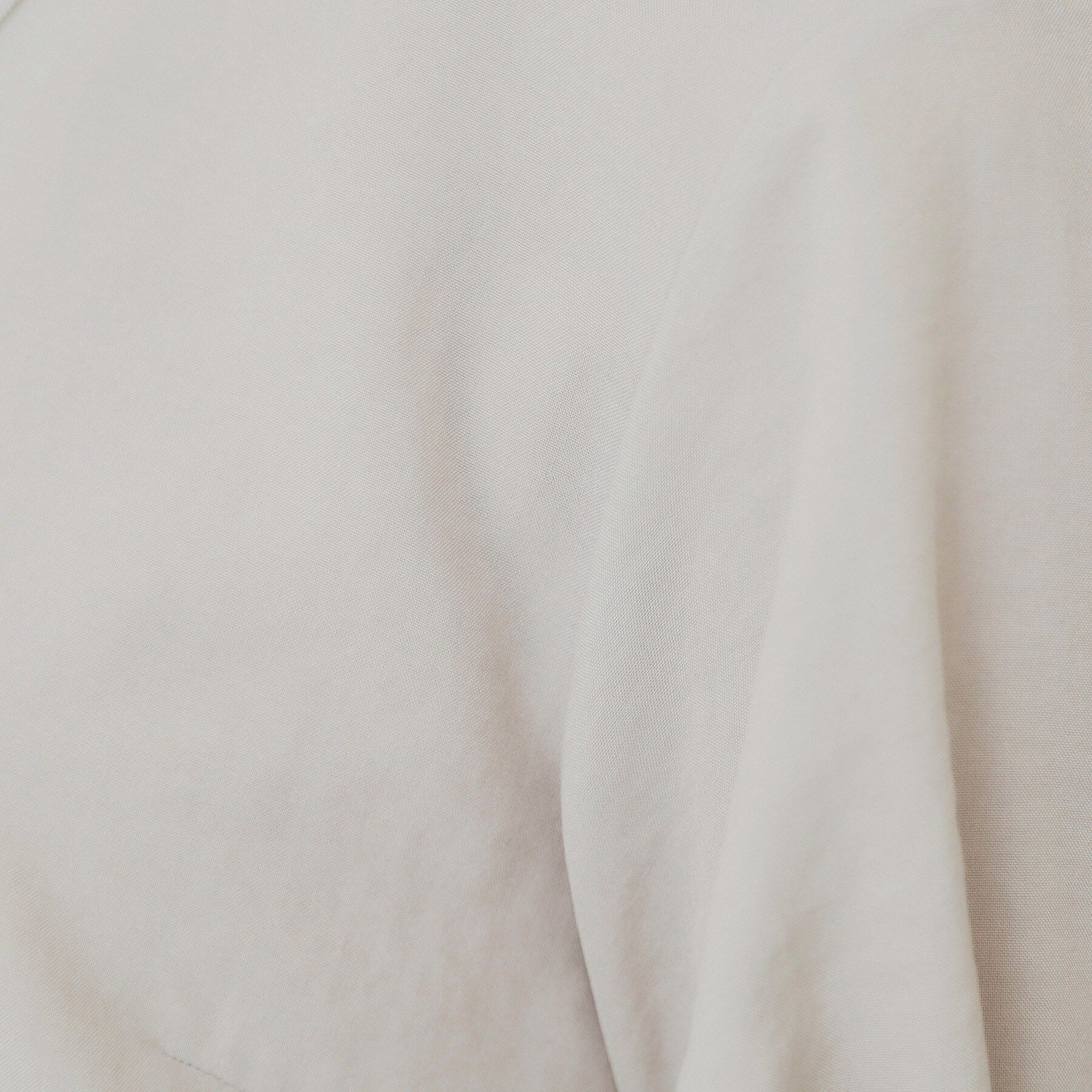 index「《8色展開/XS-LLサイズ》タックパフスリーブブラウス【洗濯機洗い可/吸水速乾/防シワ/抗ピル】」|シャツ・ブラウス|