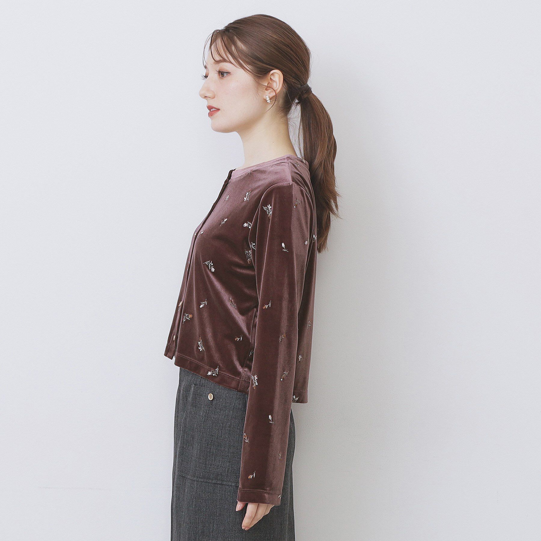 index「小花刺繍ベロアショートカーディガン【洗濯機OK】」|カーディガン|