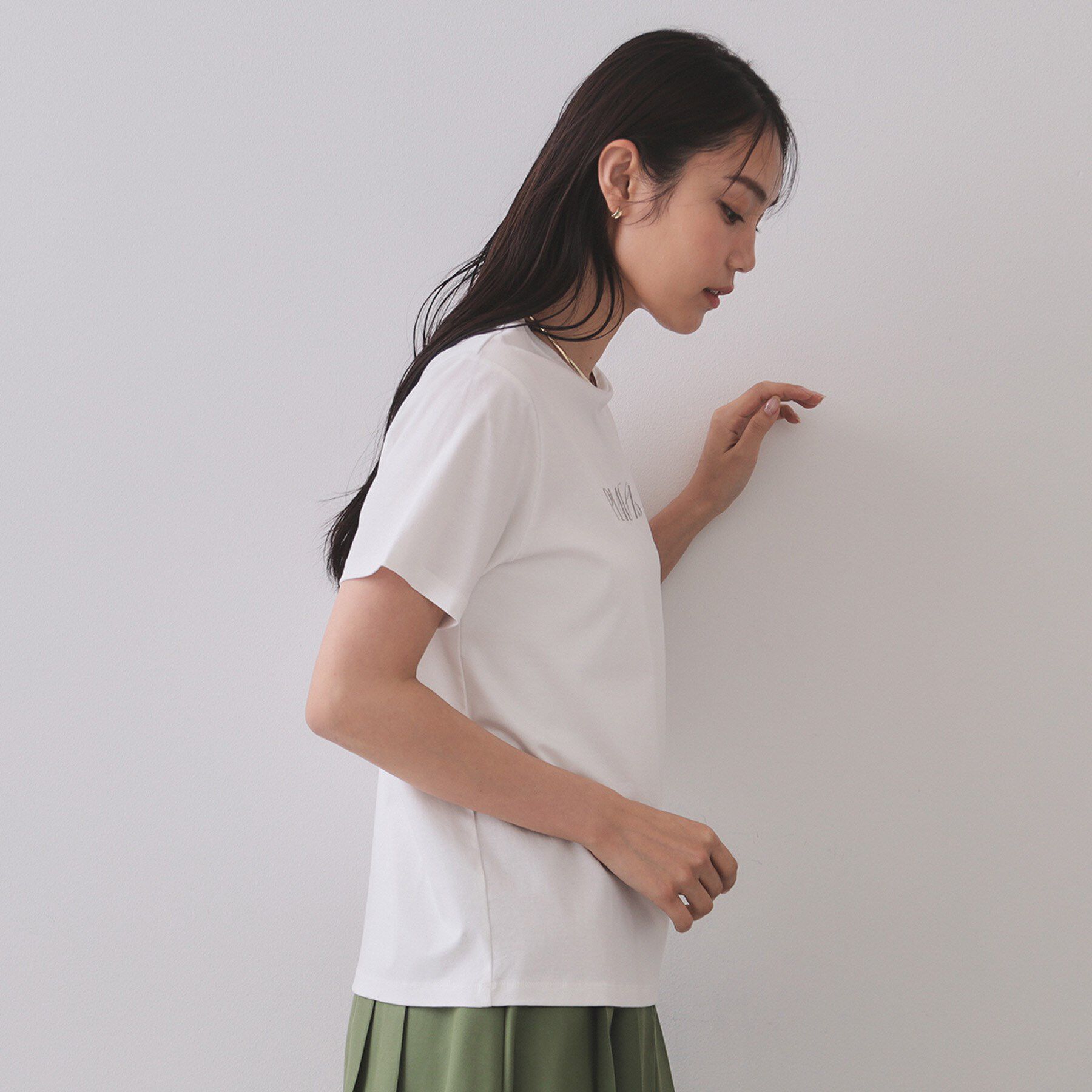 OPAQUE.CLIP「刺繍＆スパンコールロゴTシャツ【洗濯機洗い可】」|Tシャツ・カットソー|