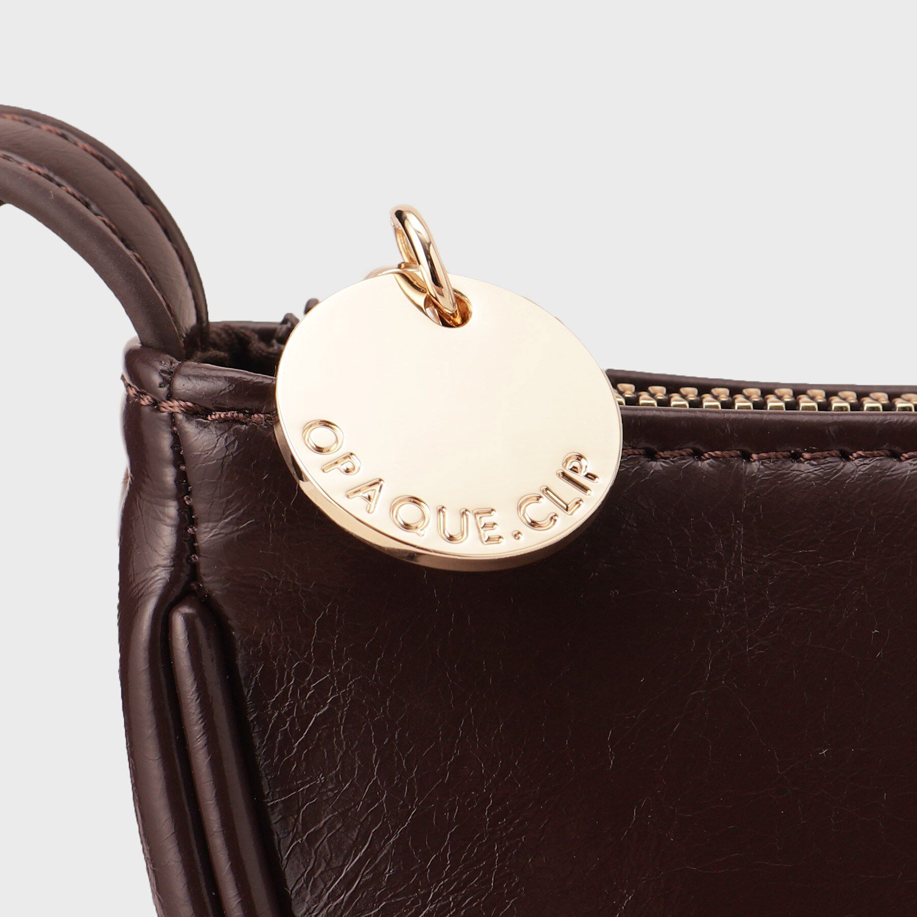 OPAQUE.CLIP「【軽量】オイル調合皮ムーンショルダーバッグ」|ショルダー・メッセンジャー|