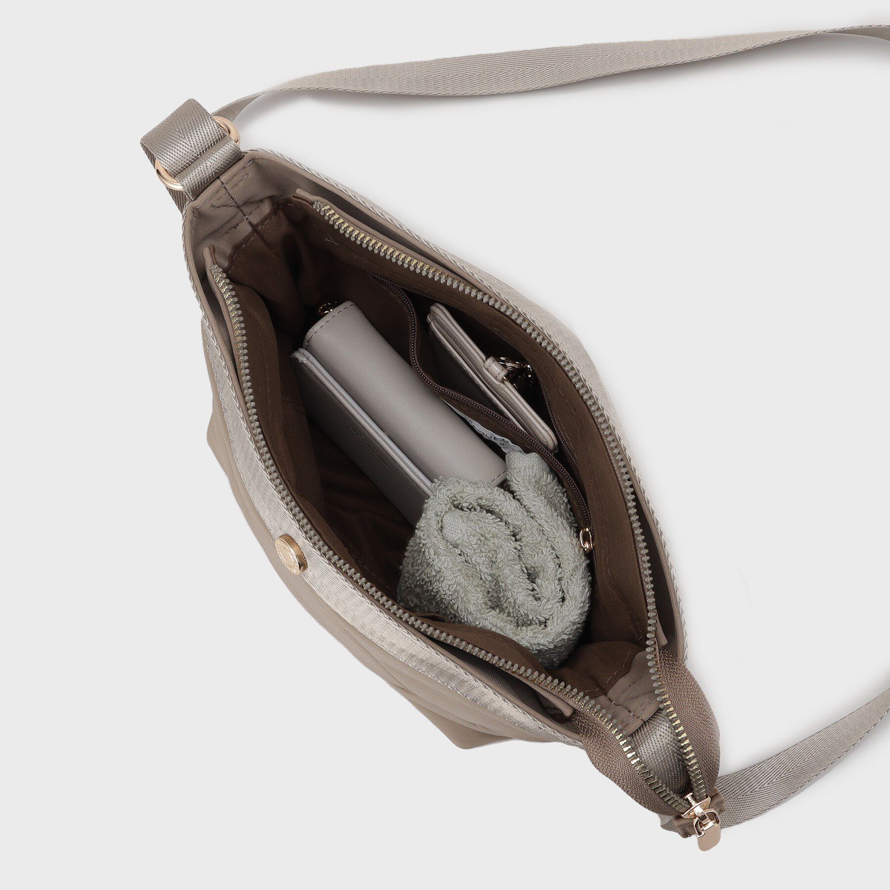 OPAQUE.CLIP「【軽量】トライアングルミニショルダーバッグ」|ショルダー・メッセンジャー|