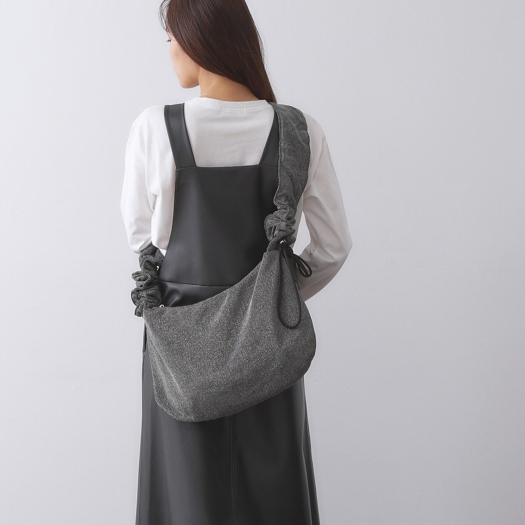 OPAQUE.CLIP「【2WAY】ドロストフリルハンドルラメミドルショルダーバッグ」|ショルダー・メッセンジャー|