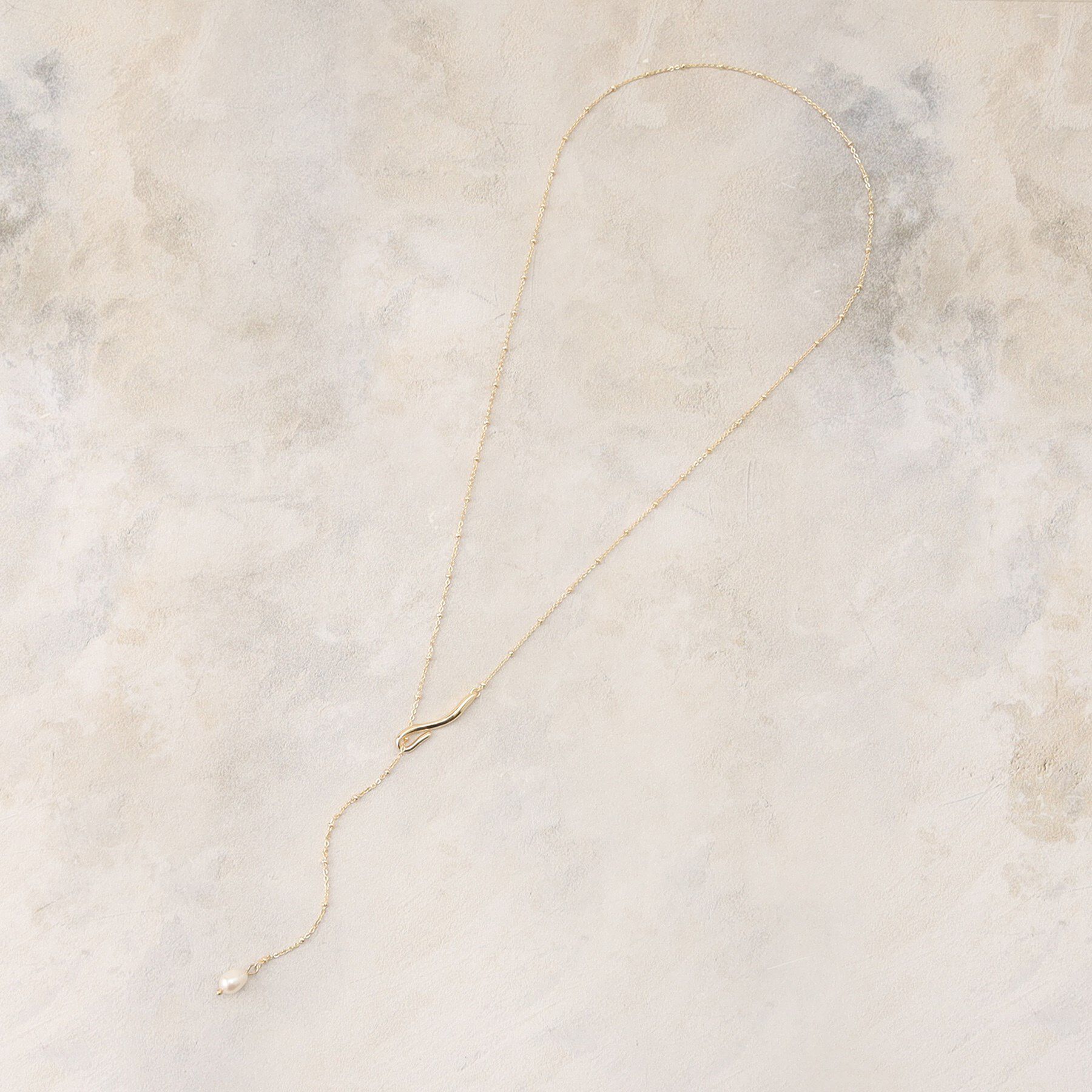 OPAQUE.CLIP「淡水パール&times;メタルバー スライドネックレス」|ネックレス|