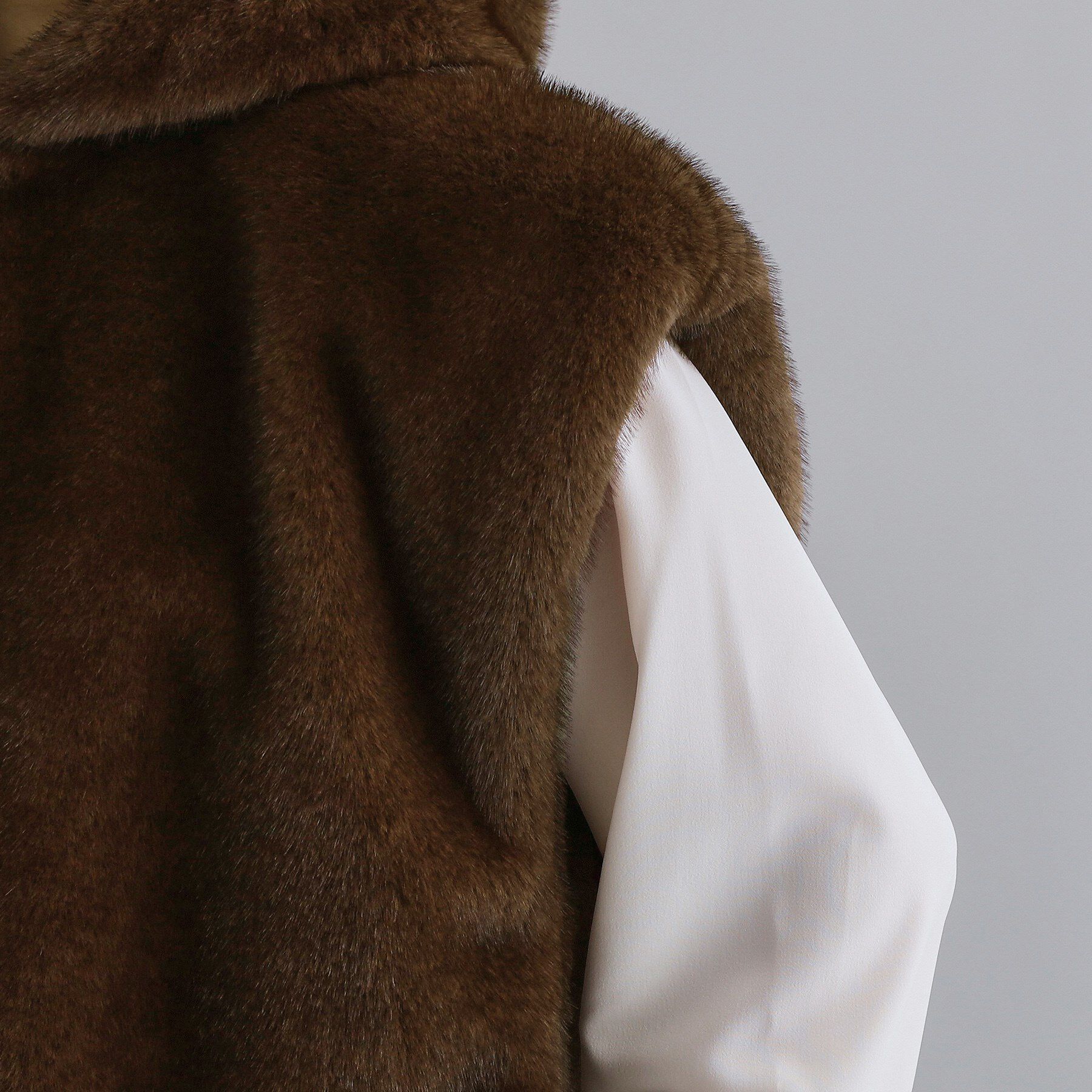 OPAQUE.CLIP「【es】ミンクライクフェイクファーフードベスト【洗える】」|ベスト・ジレ|