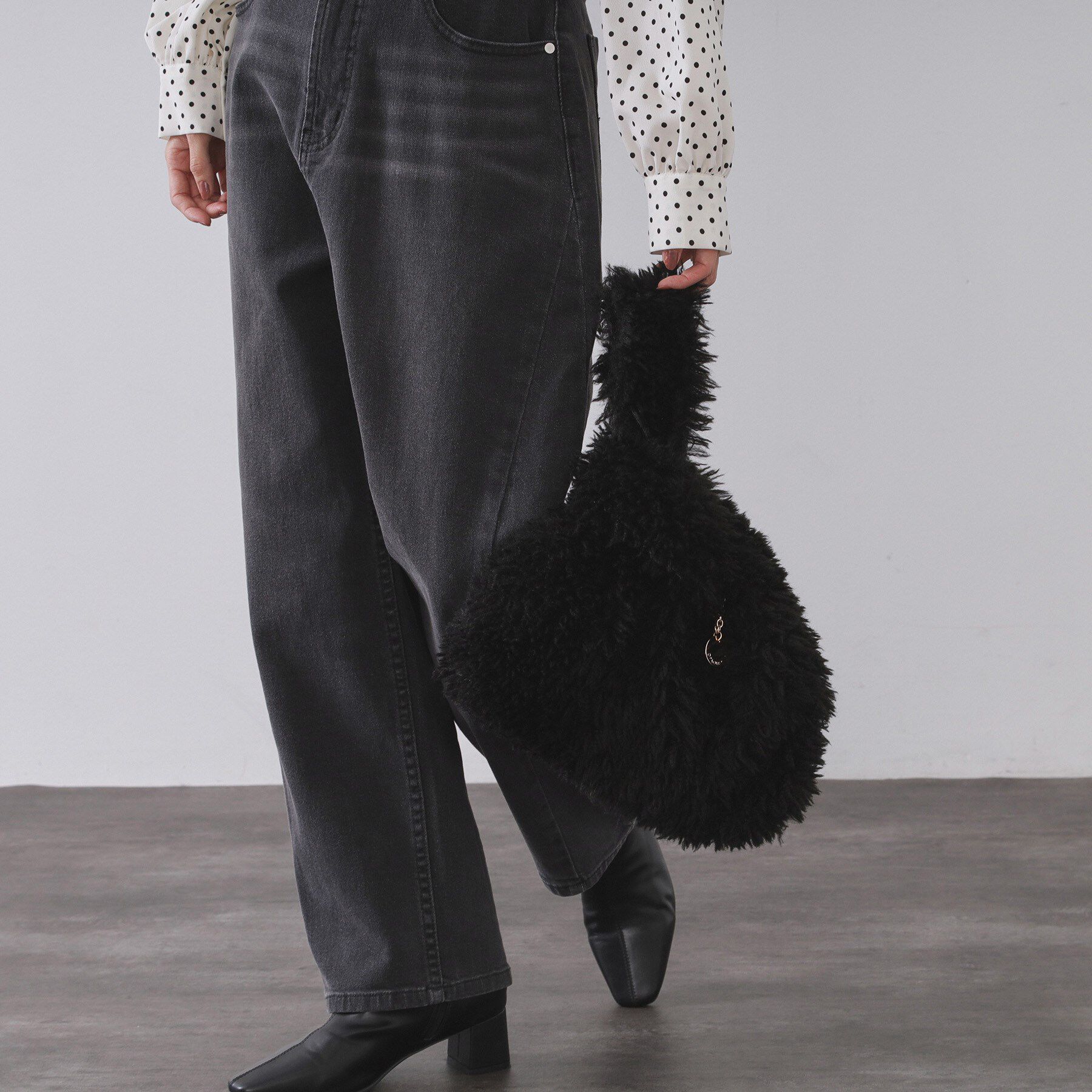 OPAQUE.CLIP「ラム風フェイクファーハンドバッグ」|ハンドバッグ|