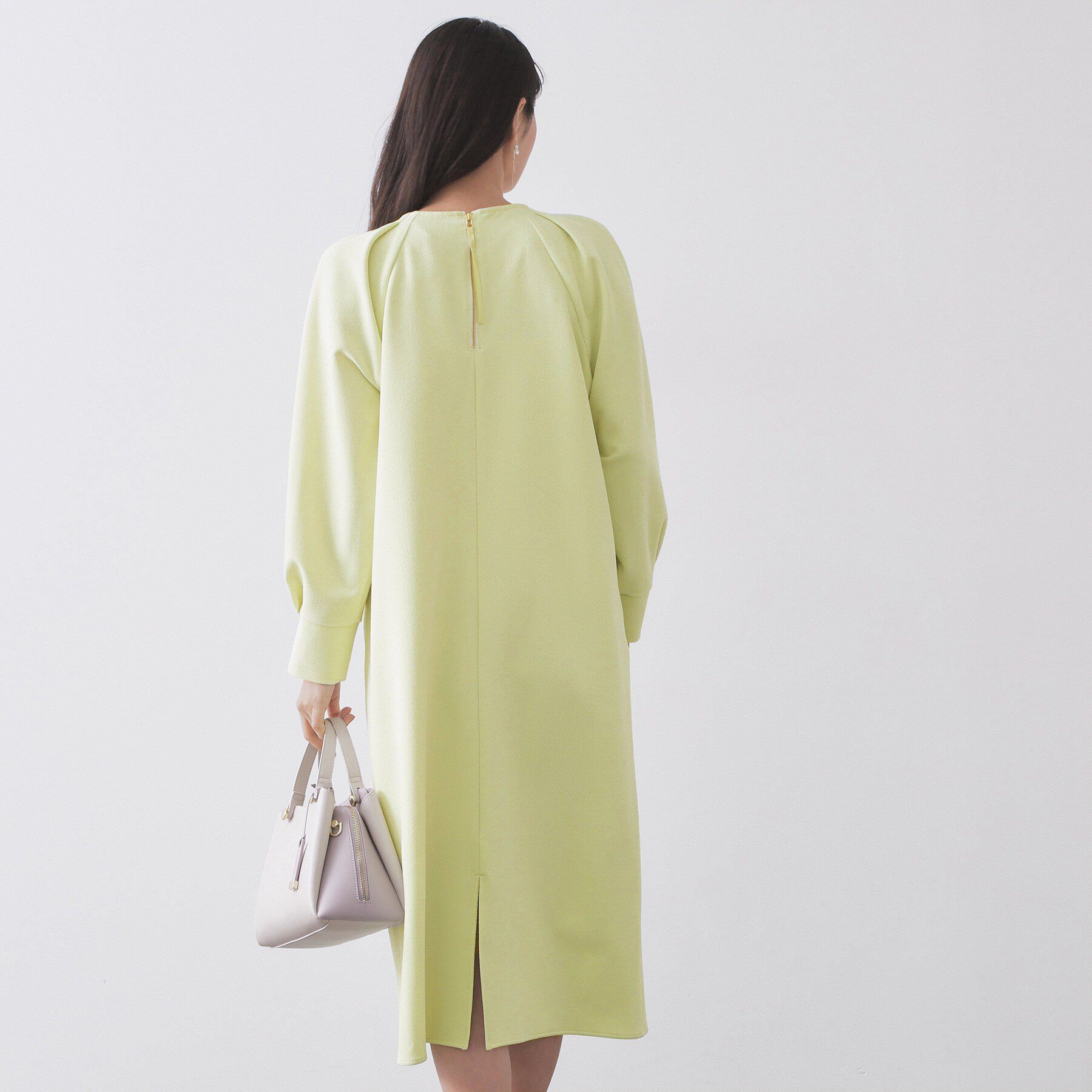 OPAQUE.CLIP「タックデザインAラインワンピース【洗濯機OK】」|ワンピース|