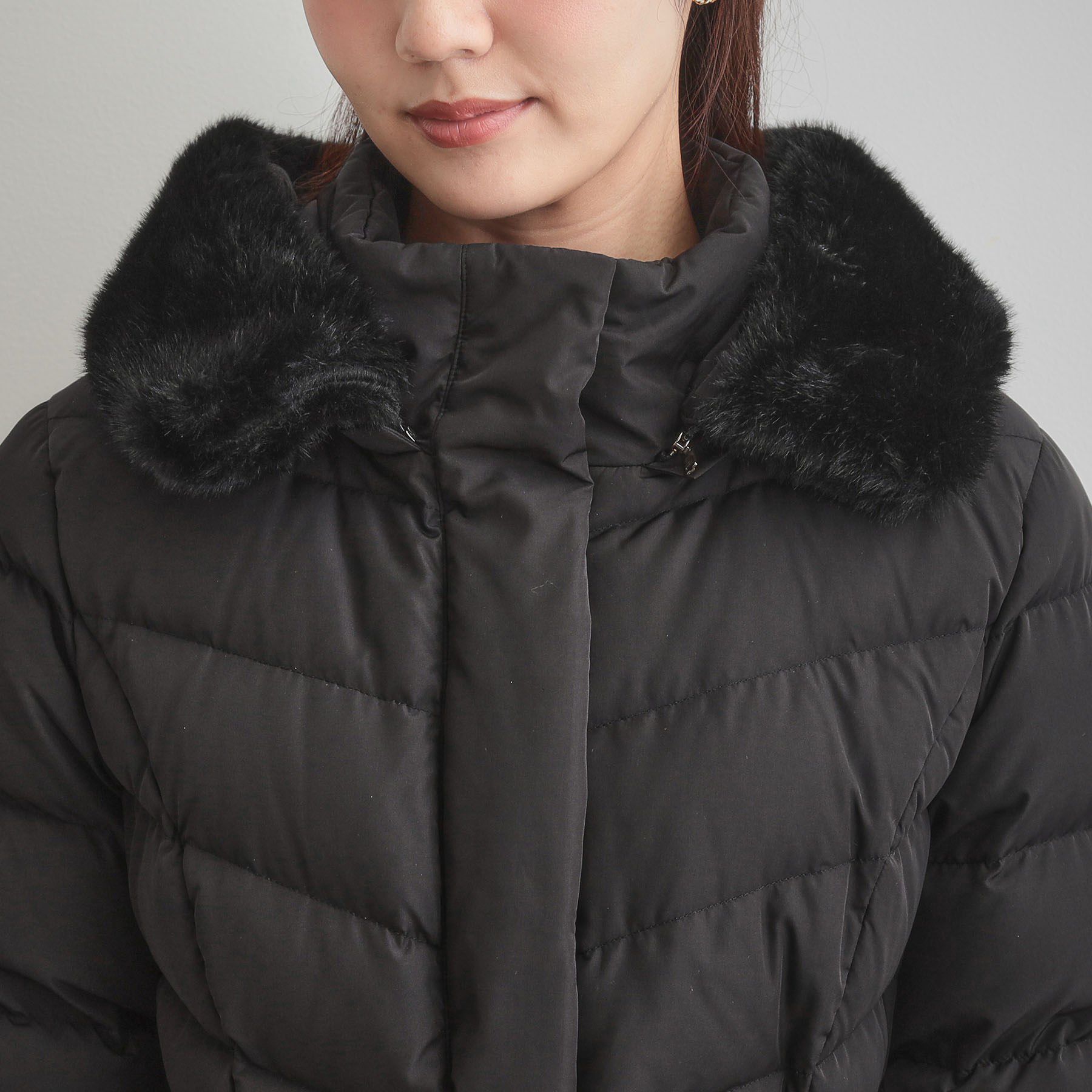 Couture broach「【2WAY・ベルト付き】フードフェイクファー ミドル丈ダウンコート」|ダウン|