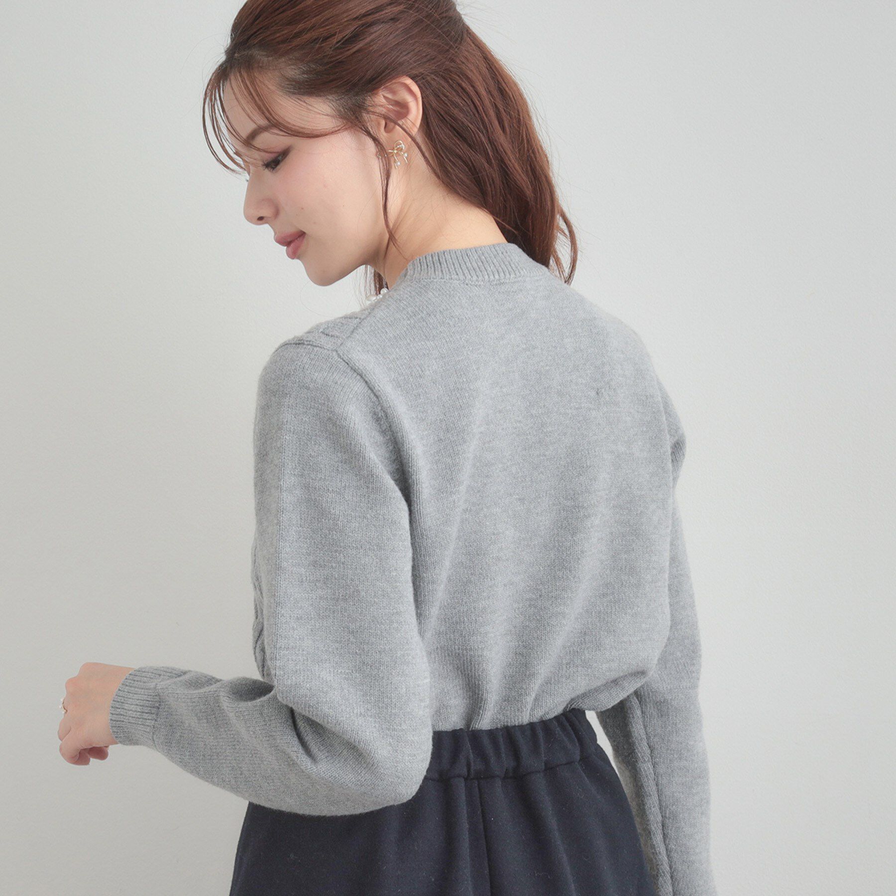 Couture broach「【きれいめ】パール調デザイン アラン柄ニット」|ニット・セーター|