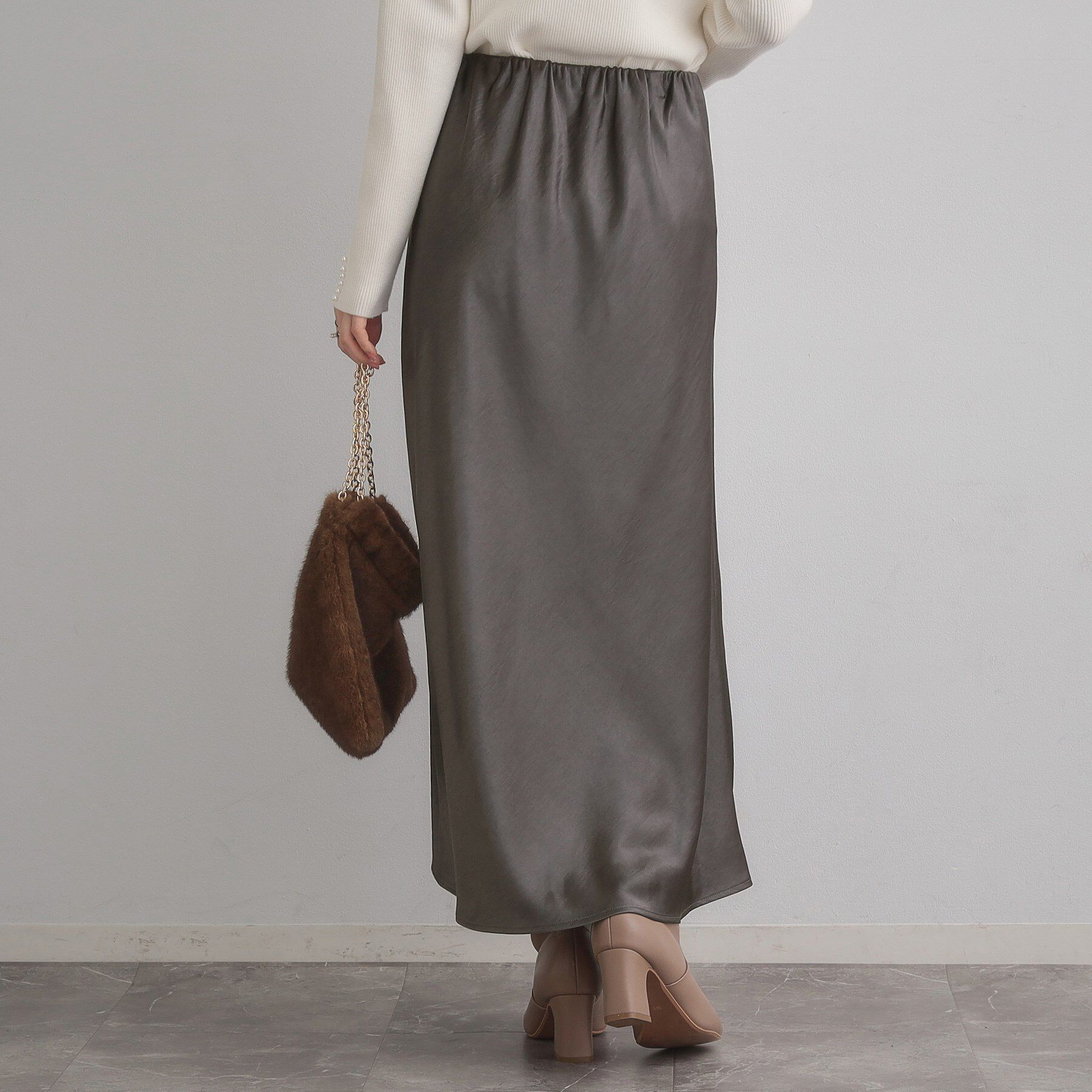 Couture broach「シルキーヘビーサテンスカート」|スカート|
