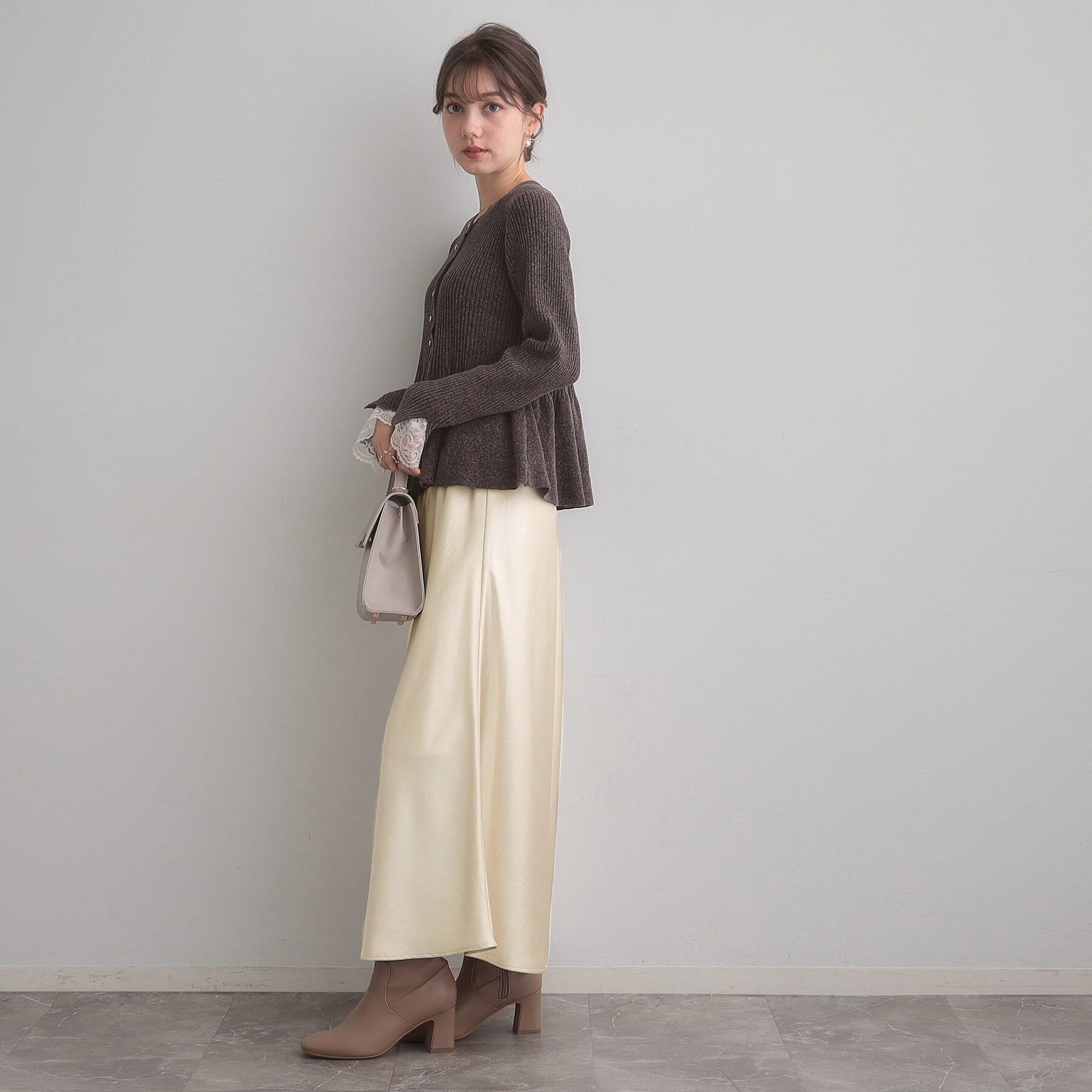 Couture broach「シルキーヘビーサテンスカート」|スカート|