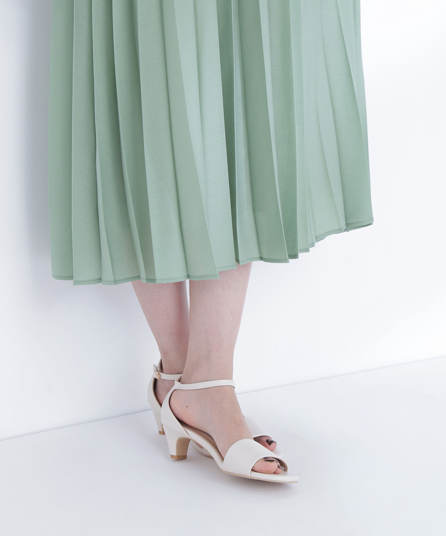  「フロントボタンプリーツワンピース」|ワンピース|