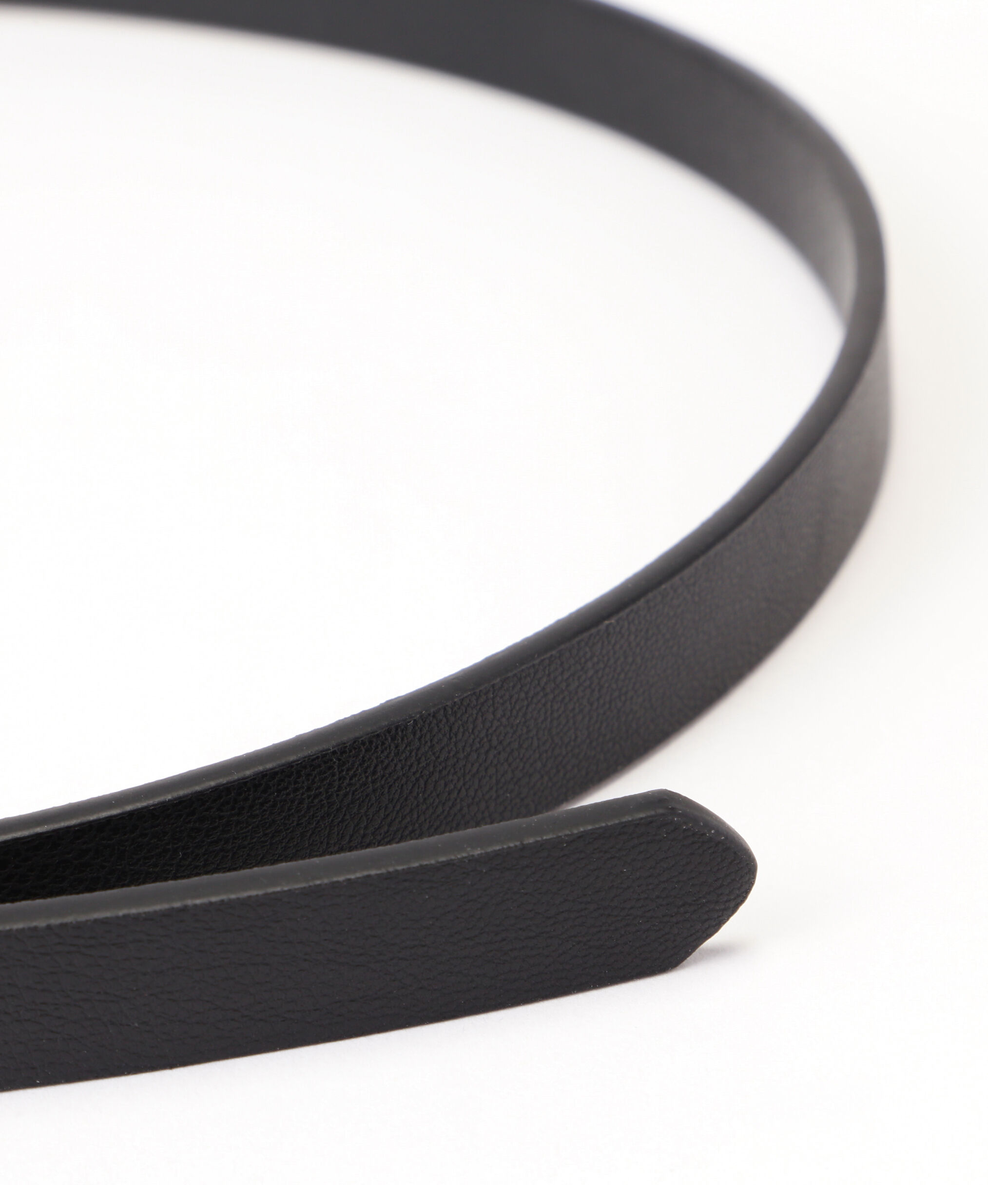  「変形バックル細ベルト」|ハンカチ|