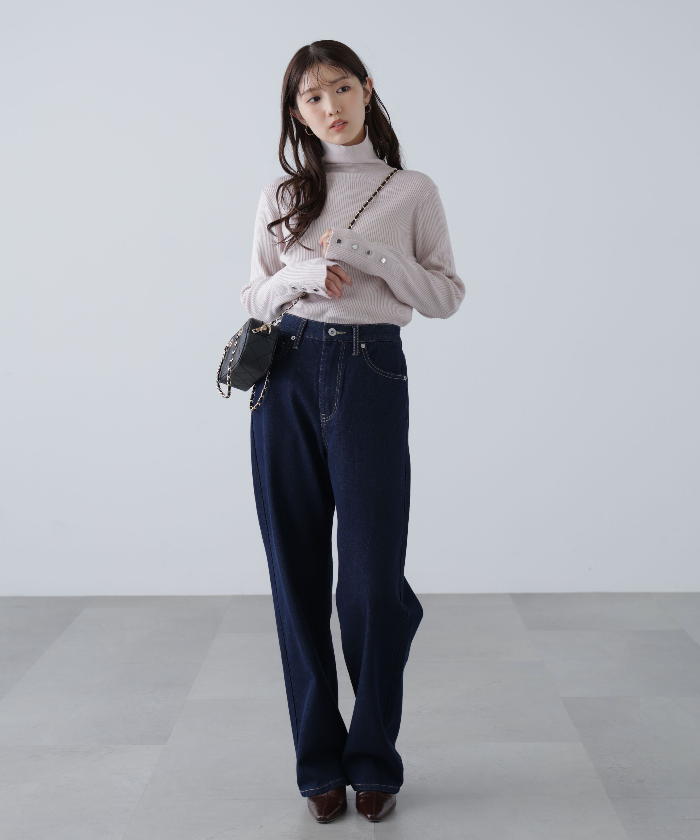  「袖金ボタンリブタートルニット」|ニット・セーター|