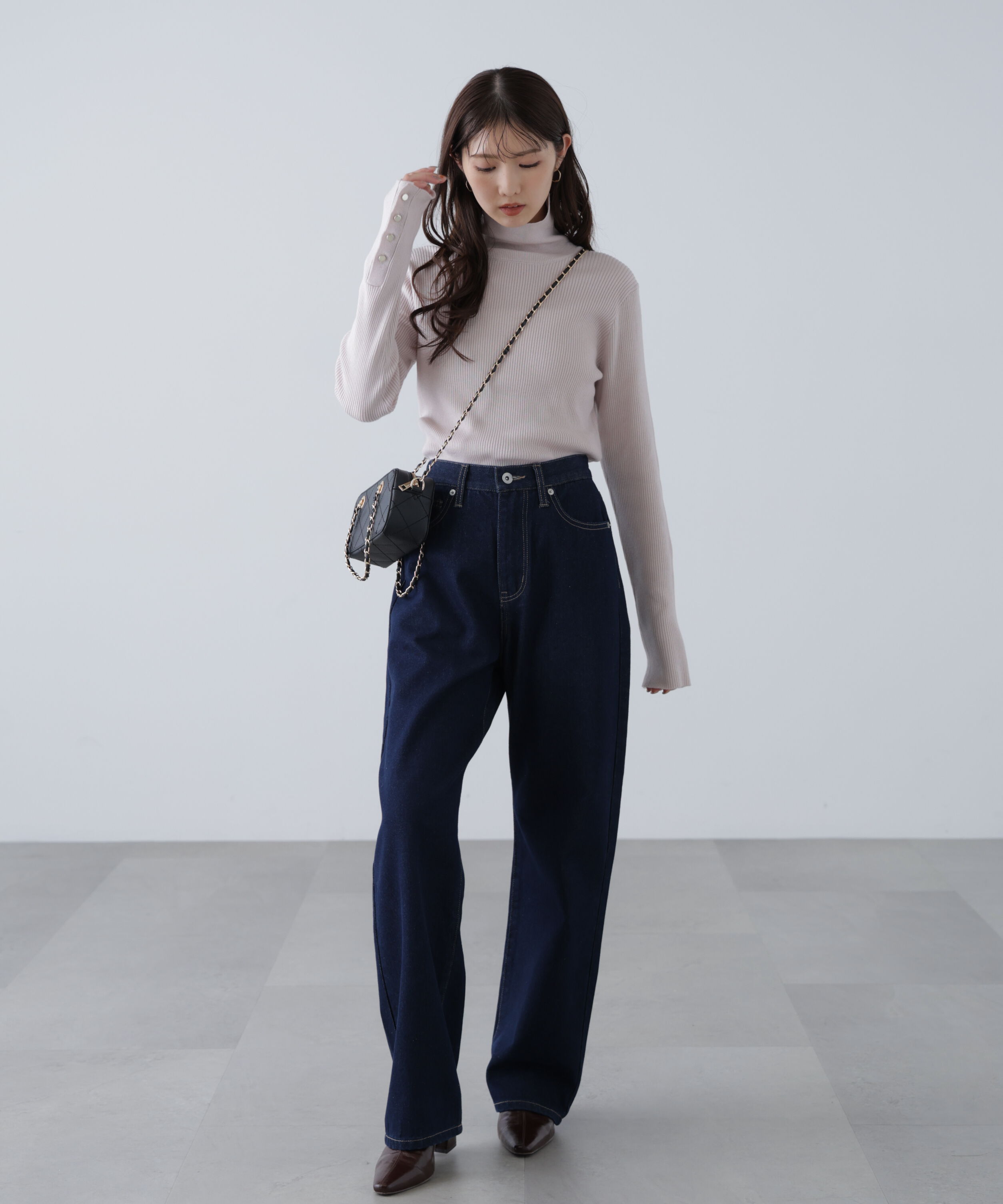  「袖金ボタンリブタートルニット」|ニット・セーター|