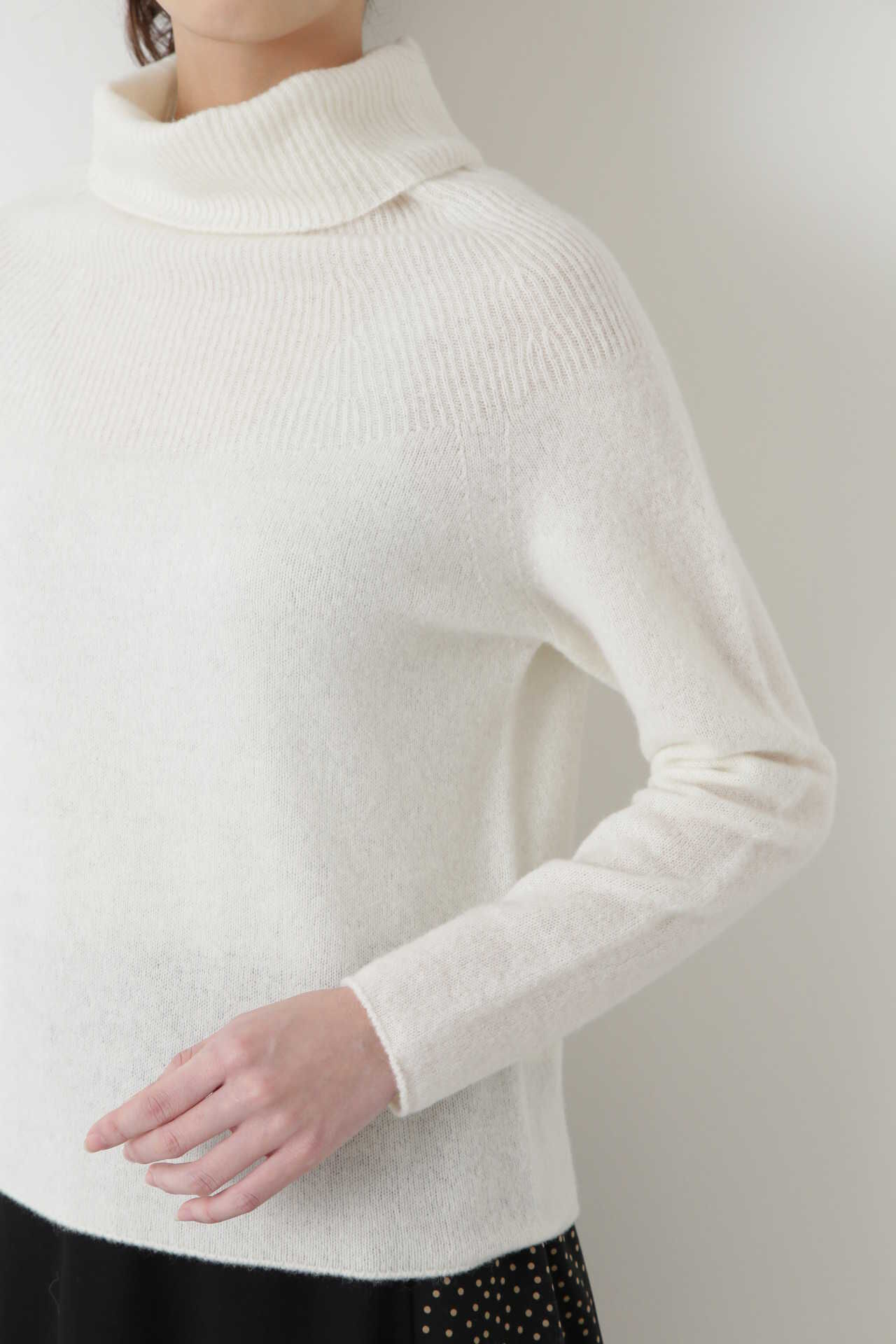  「オフタートルニット」|ニット・セーター|