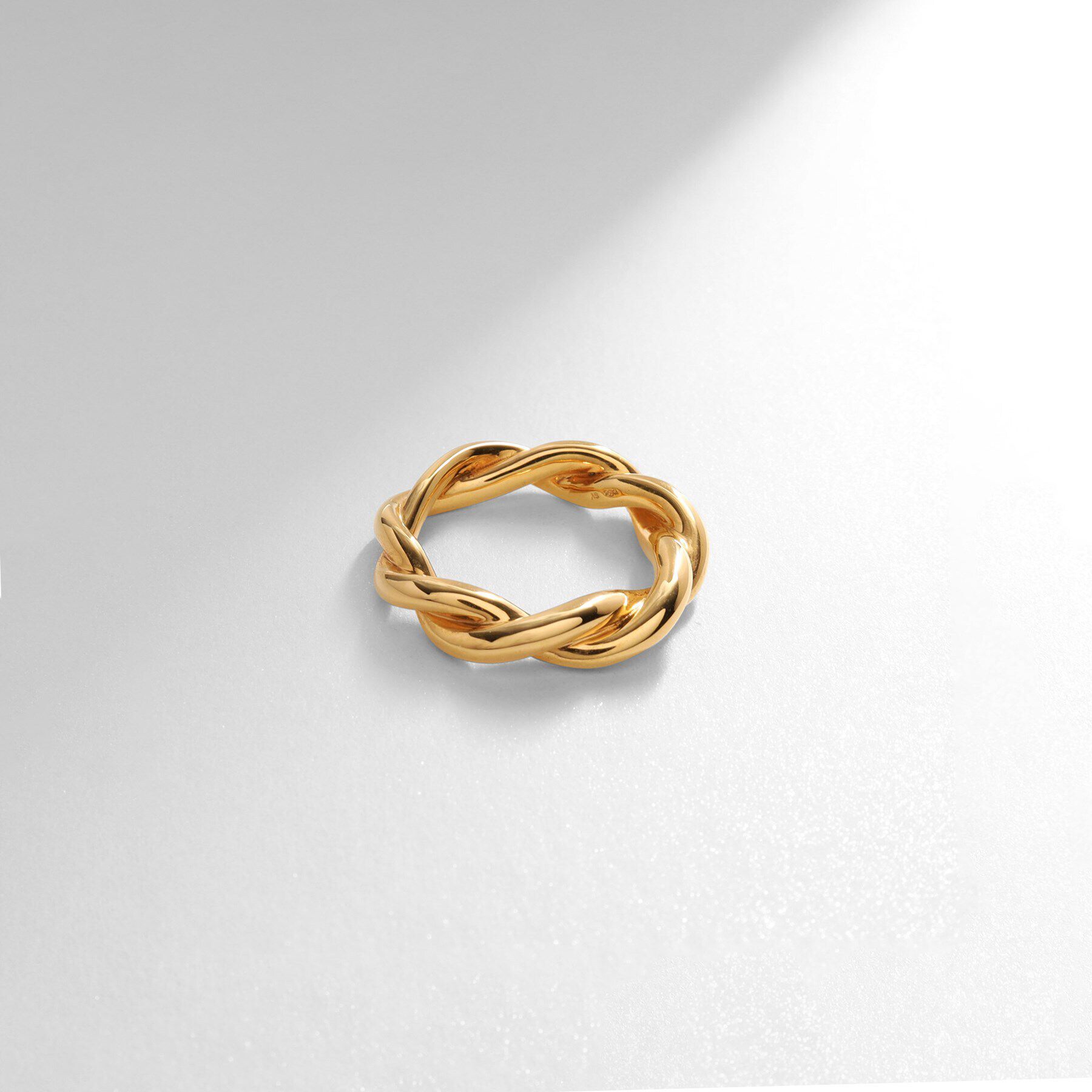 COCOSHNIK ONKITSCH「シルバー ラインリング ツイスト GP」|リング|ｺﾞｰﾙﾄﾞ(600)