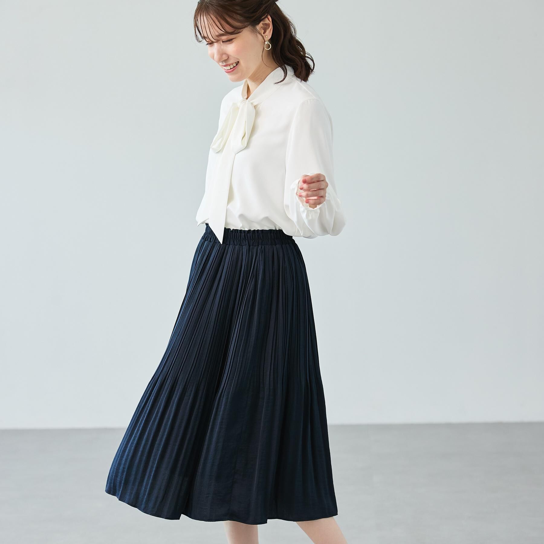SHOO･LA･RUE「【洗濯機可/着丈選べる】オンにもオフにも 軽やかプリーツスカート」|スカート|