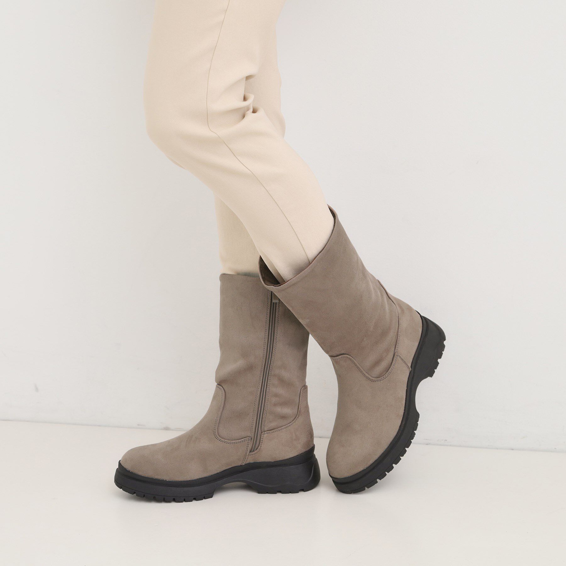 SHOO･LA･RUE「フェイクスェードミドルブーツ」|ショートブーツ|