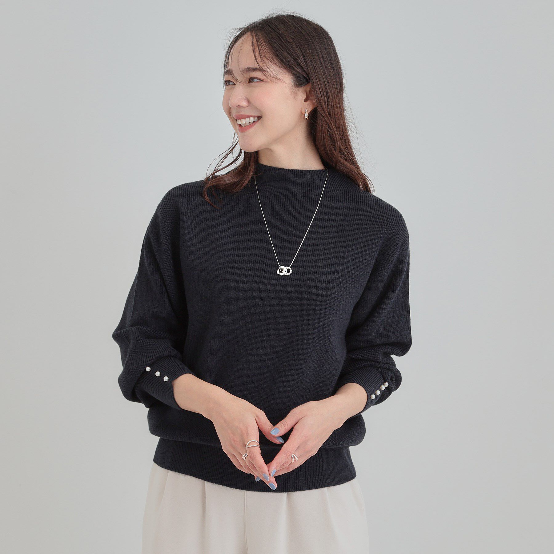 SHOO･LA･RUE「【毛玉になりにくい/洗濯機可/S-LL】お袖パールの上品ニット」|ニット・セーター|