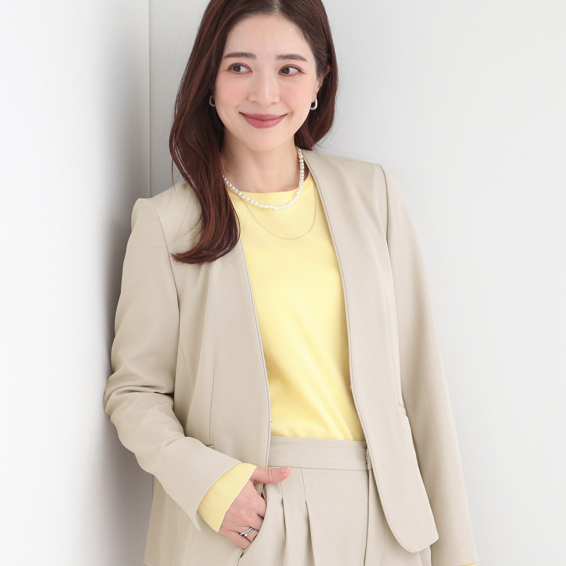 SHOO･LA･RUE「【洗濯機可/UV/SS-3L】すっきり好印象 ノーカラージャケット」|ノーカラージャケット|グレージュ(050)