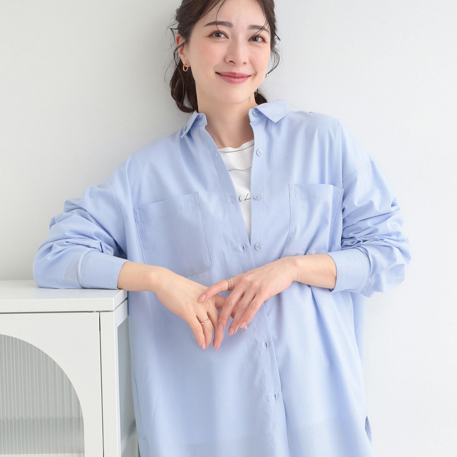 SHOO･LA･RUE「【体型カバー】バックギャザーで魅せる オーバーサイズシャツ」|シャツ・ブラウス|ブルー(091)
