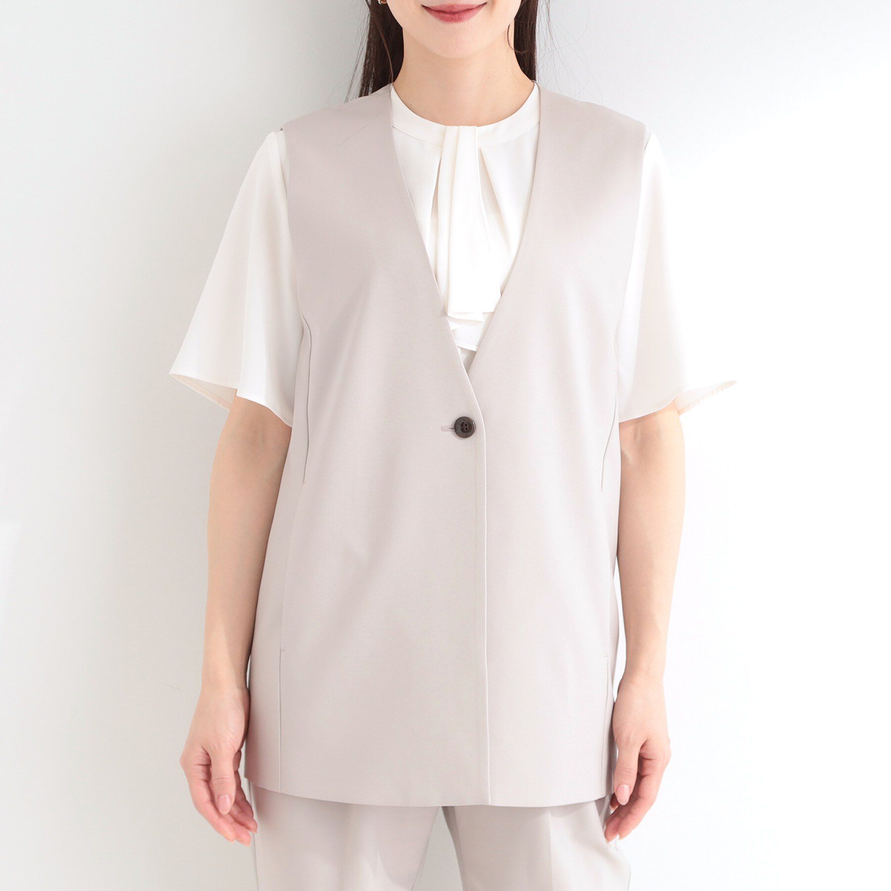 SHOO･LA･RUE「【セットアップ可/洗濯後しわになりにくい/S-LL】シンプルで合わせやすい ノーカラージレ」|ベスト・ジレ|