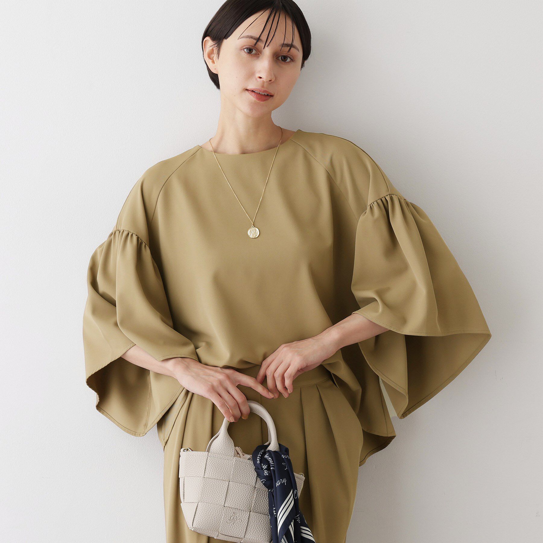 Dessin「【セットアップ可・洗える】フレアスリーブブラウス」|シャツ・ブラウス|ライトベージュ(05