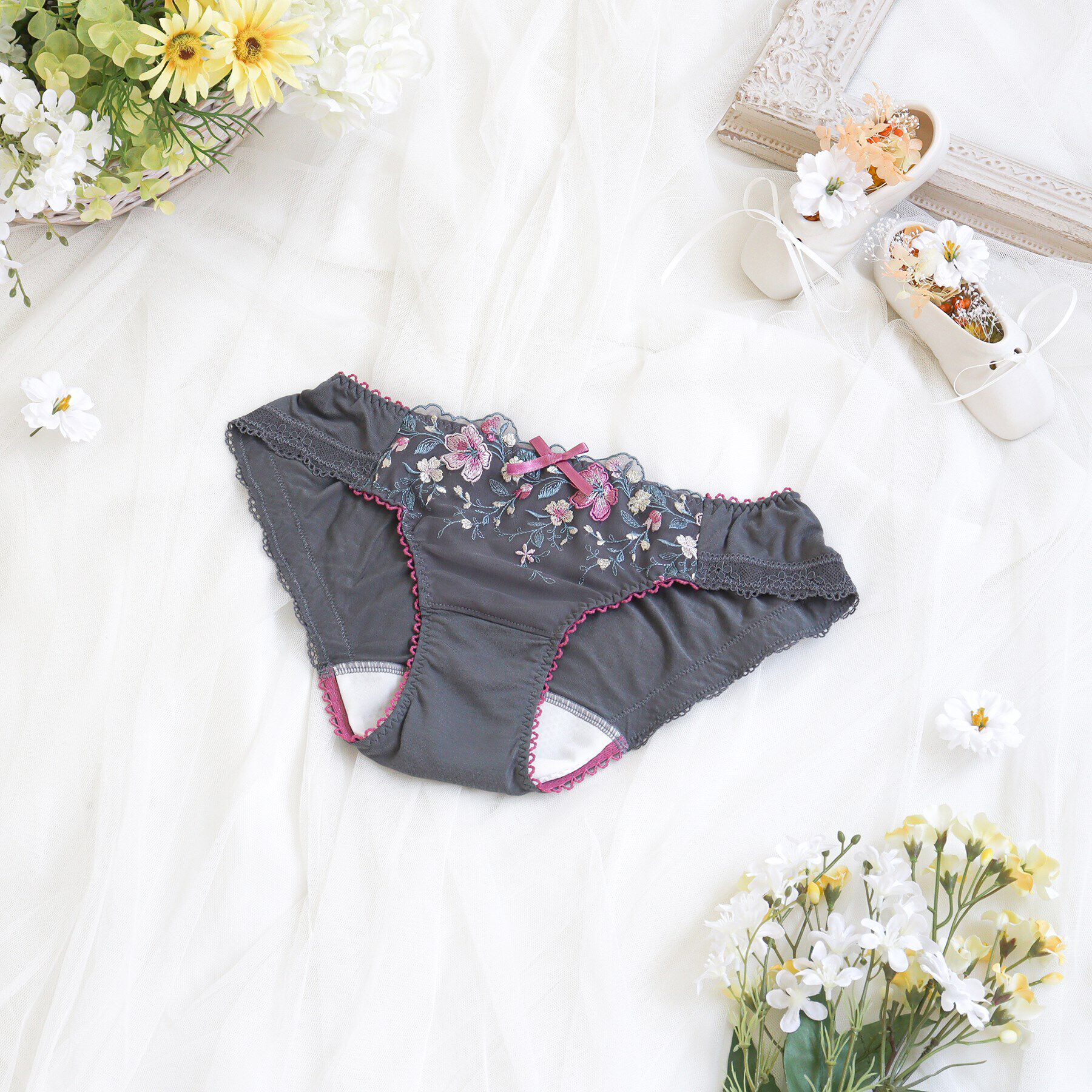 Risa Magli「シェンナ サニタリーショーツ」|インナー|グレー(012)